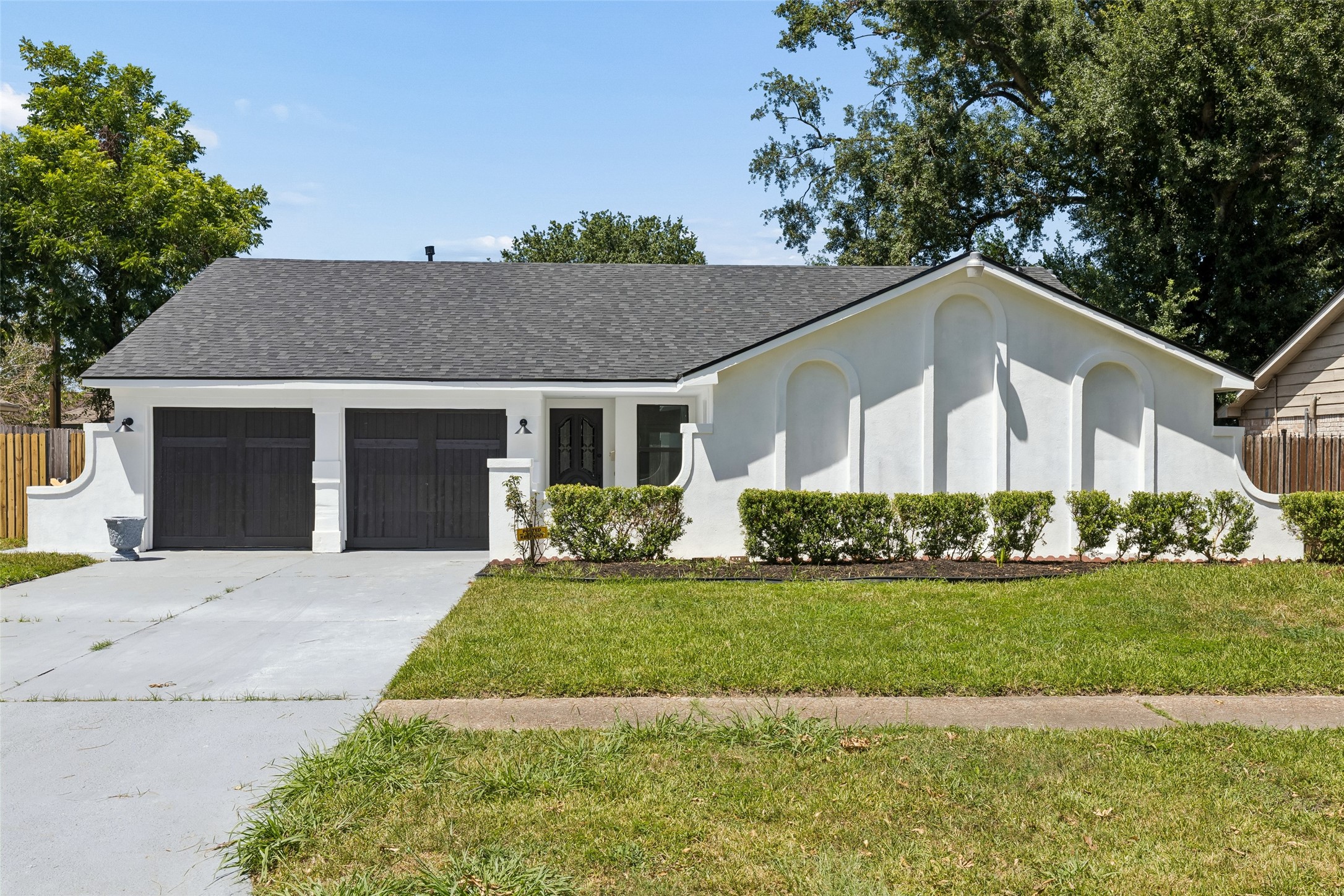 9238 Friendship Road Property Photo 1
