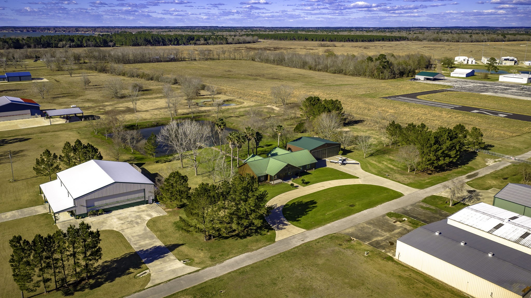 165 Taxiway Drive Property Photo 43