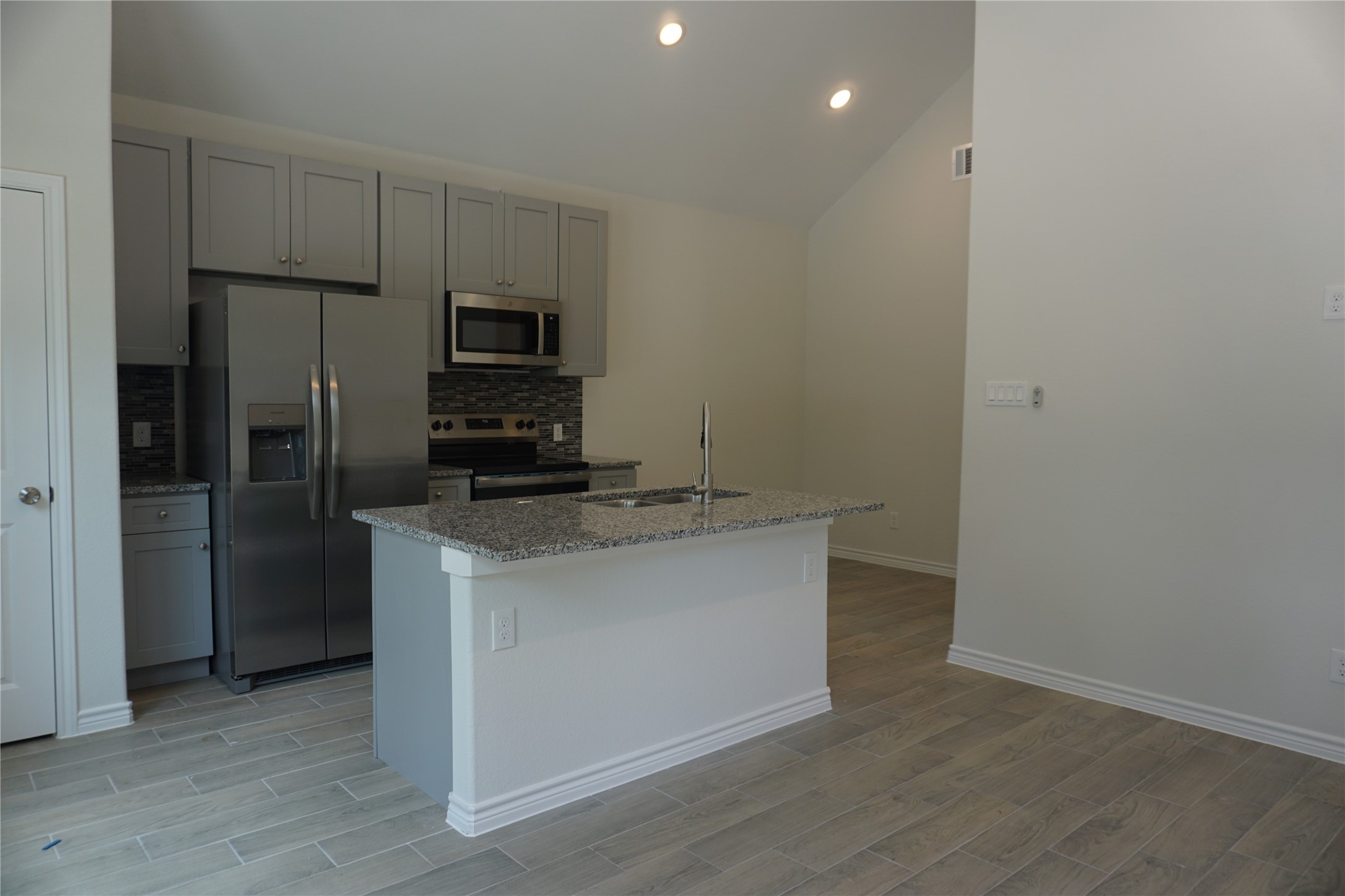 11652 Vistawood Property Photo 3