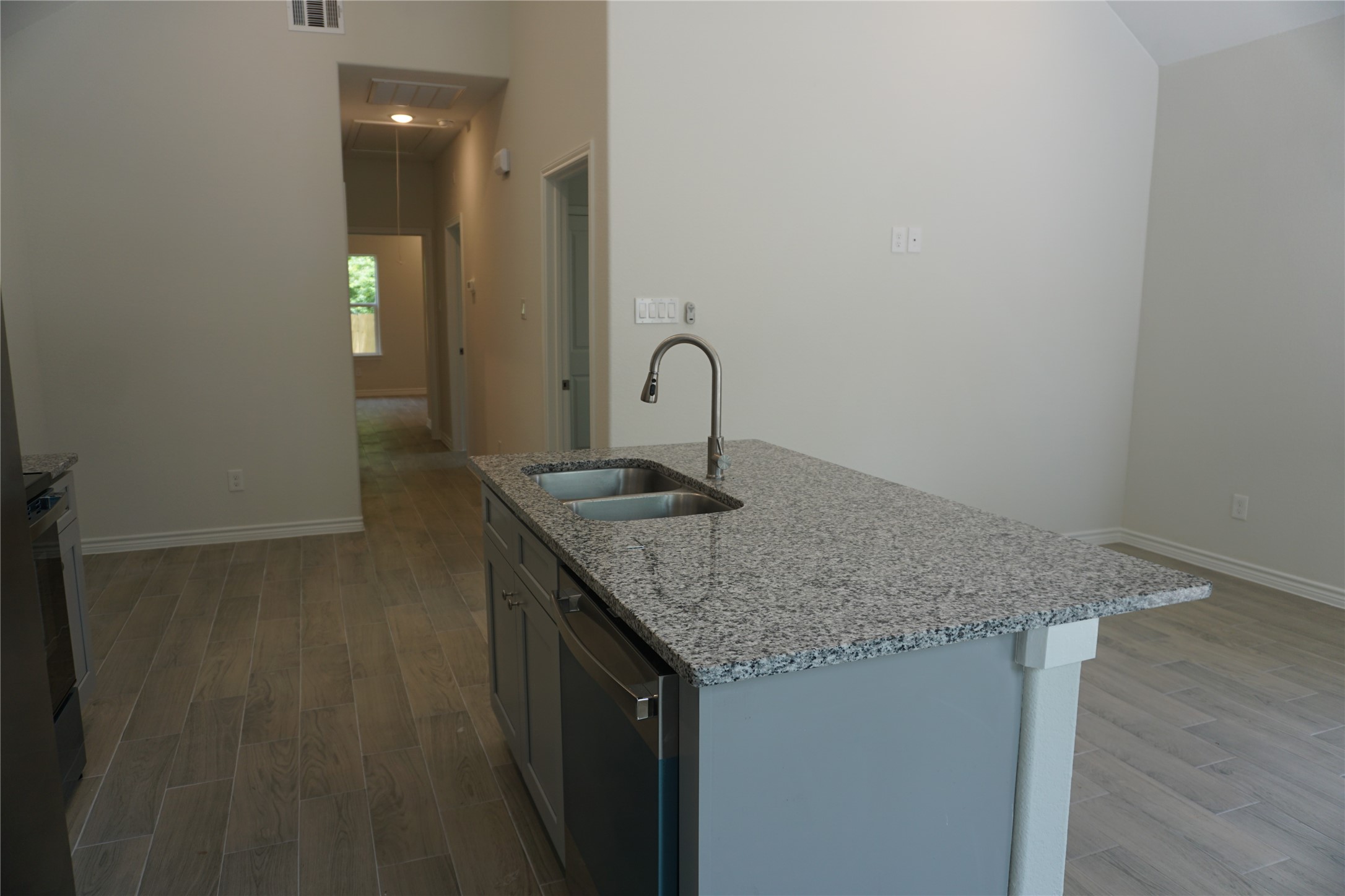 11652 Vistawood Property Photo 5