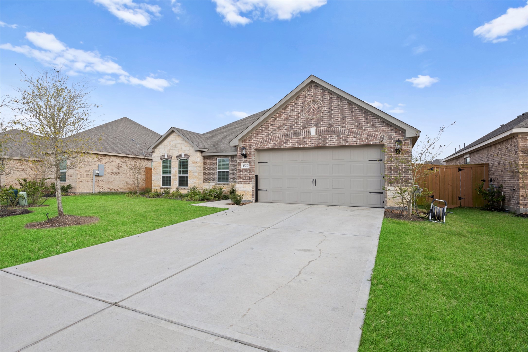 13717 Gaff Rig Drive Property Photo 2