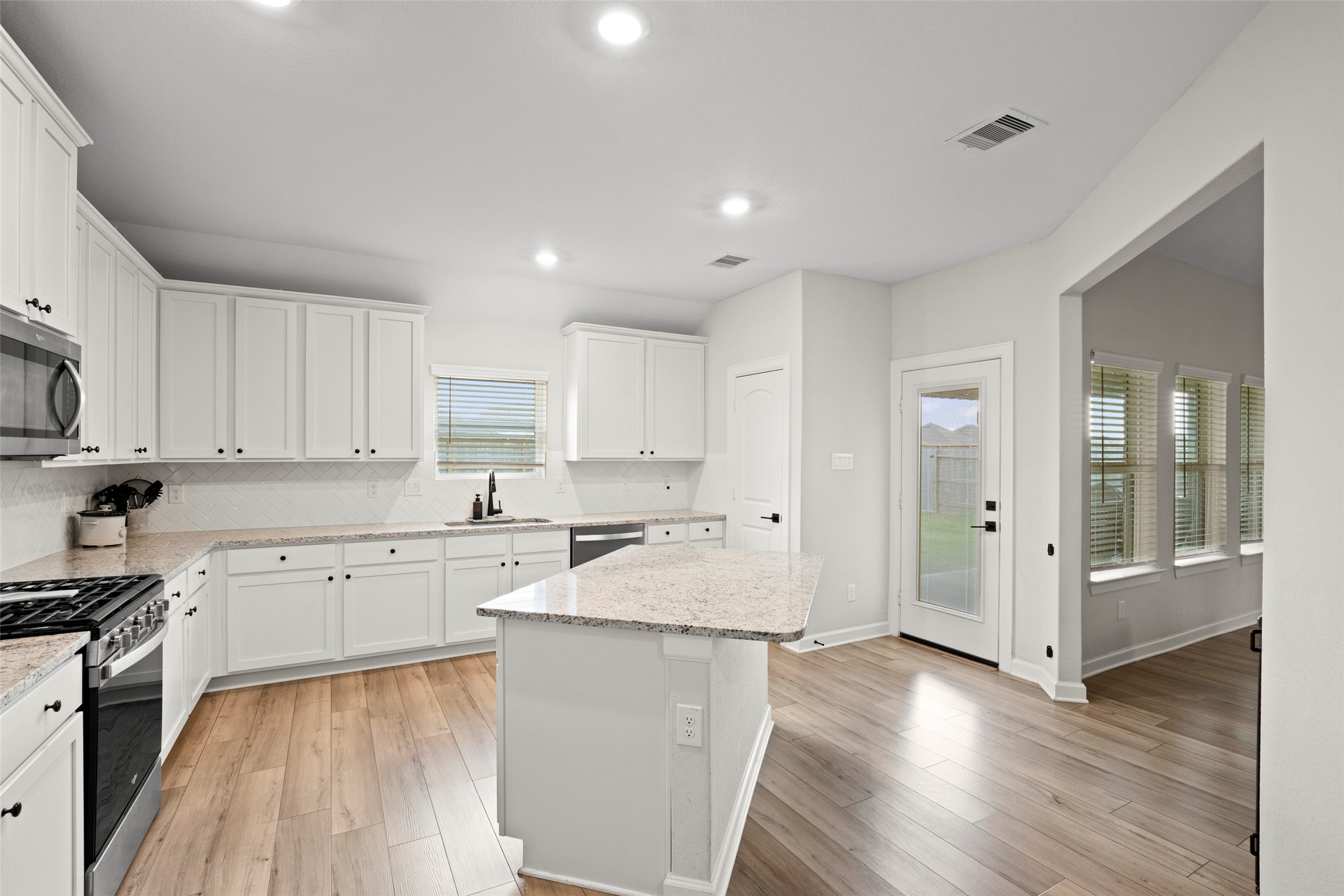 13717 Gaff Rig Drive Property Photo 6