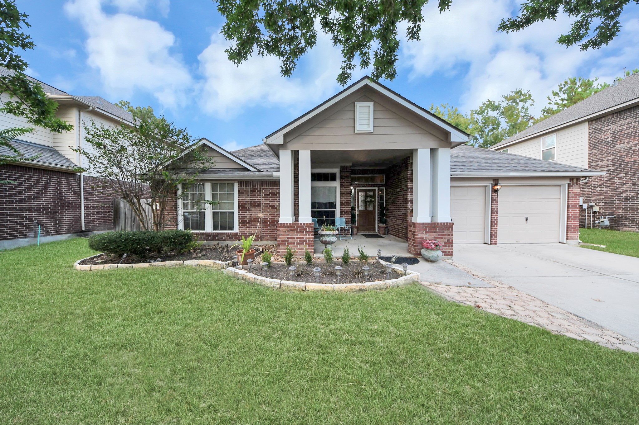13806 Brighton Park Drive Property Photo 1