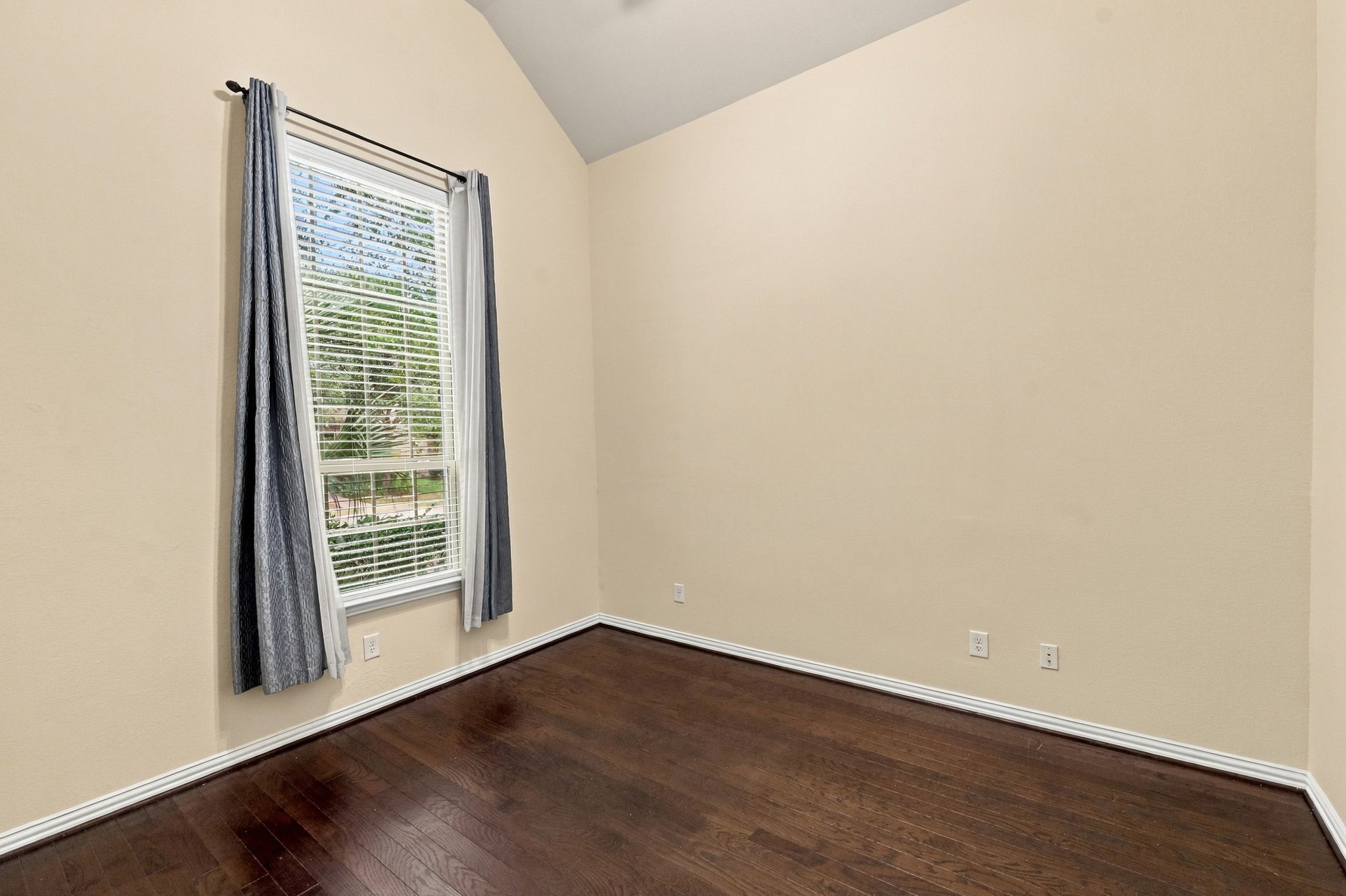 17423 Endel Way Property Photo 24