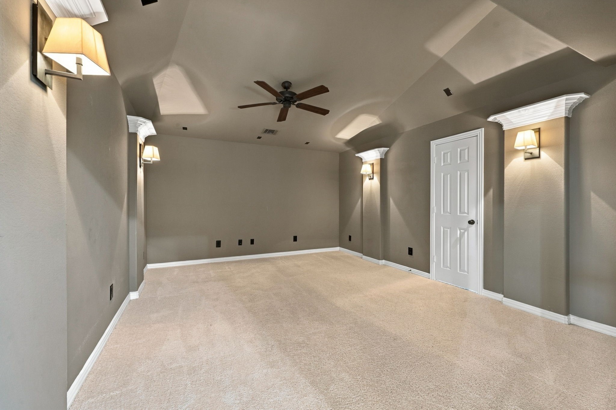 17423 Endel Way Property Photo 37