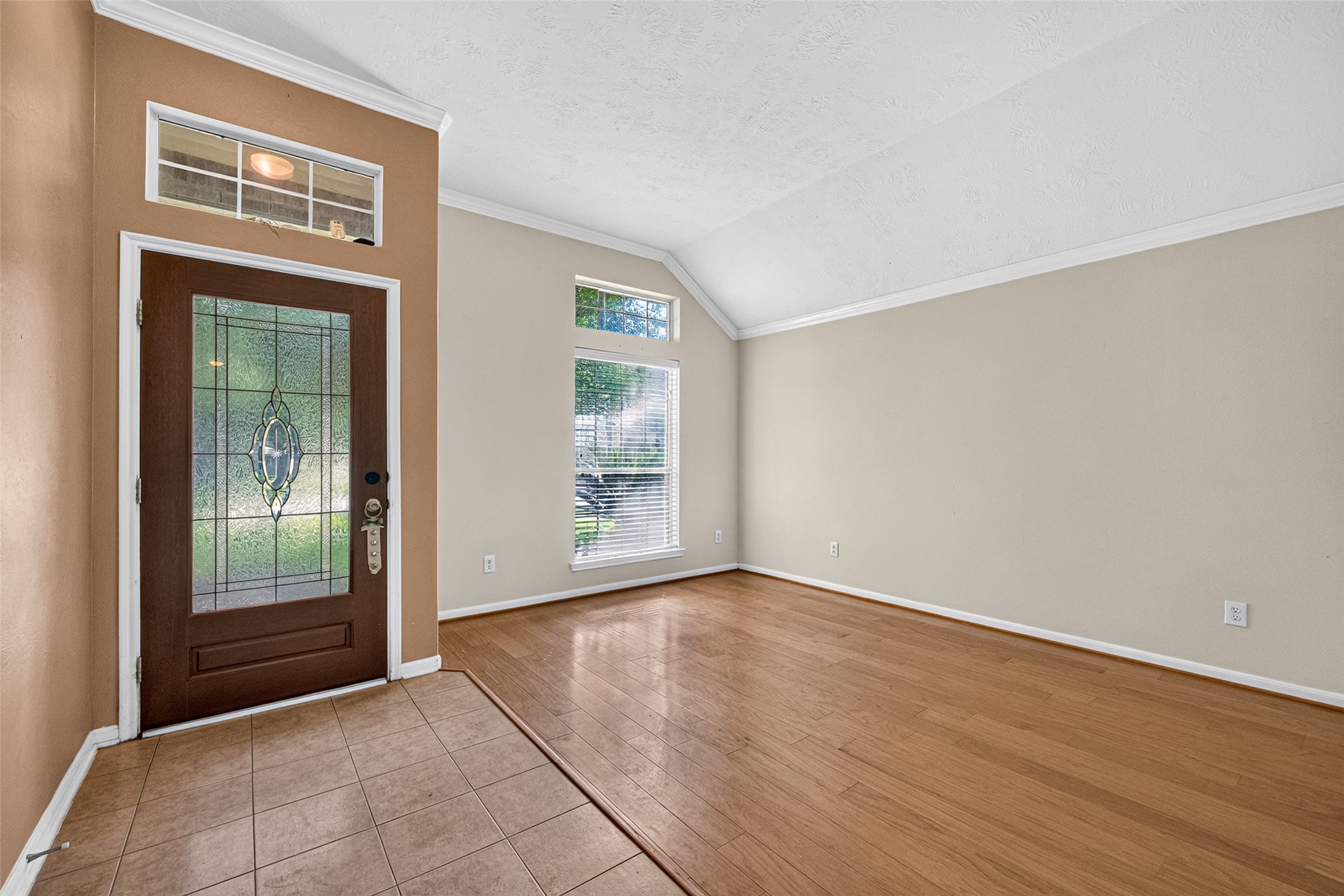 17303 Scotts Bluff Court Property Photo 8