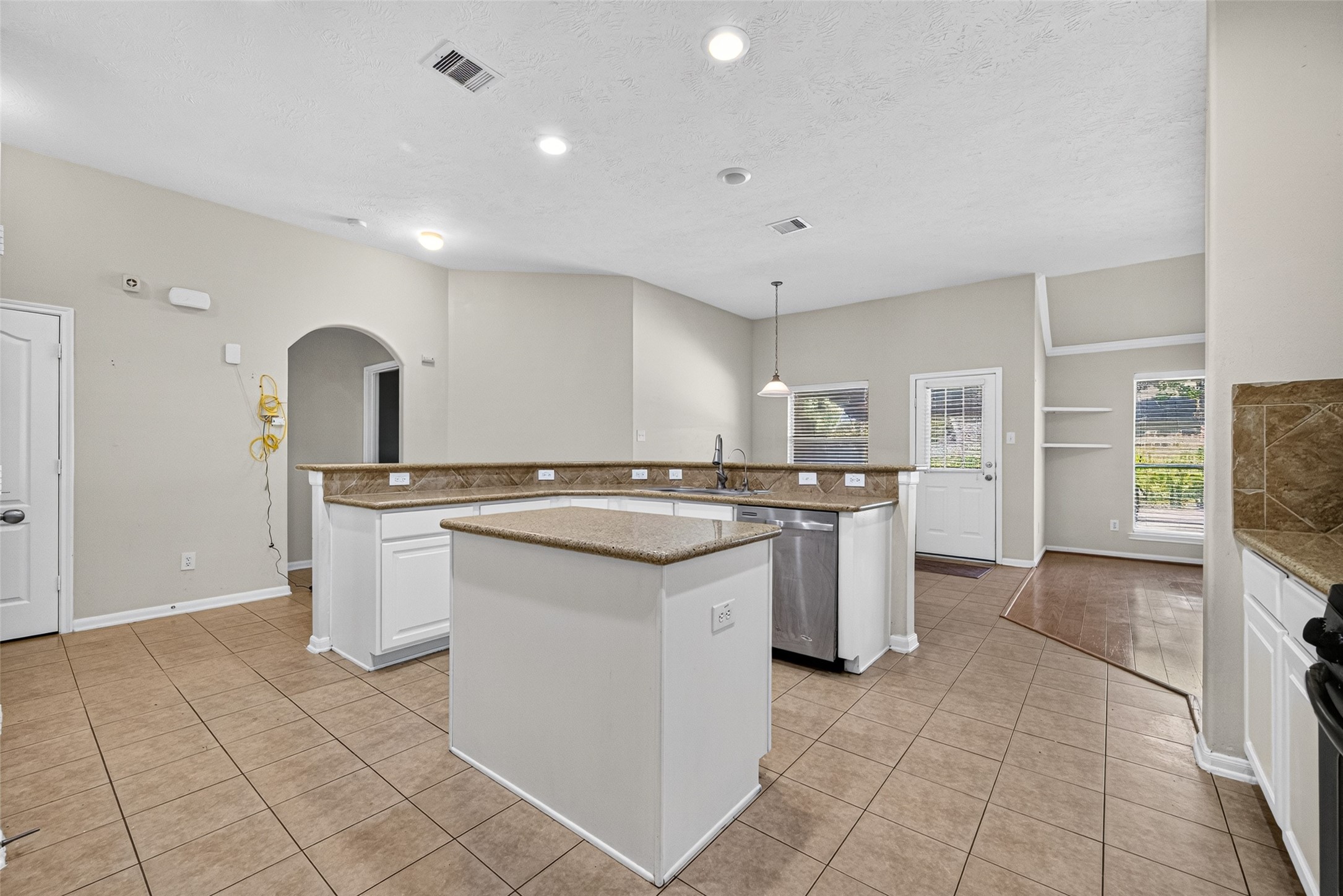 17303 Scotts Bluff Court Property Photo 23