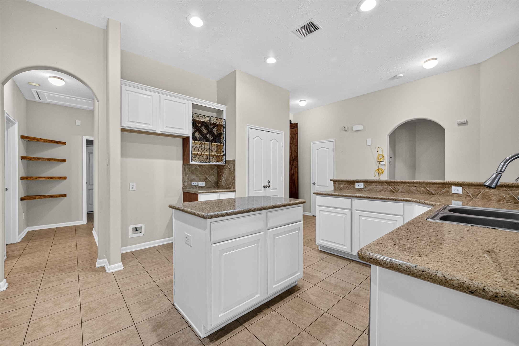 17303 Scotts Bluff Court Property Photo 25