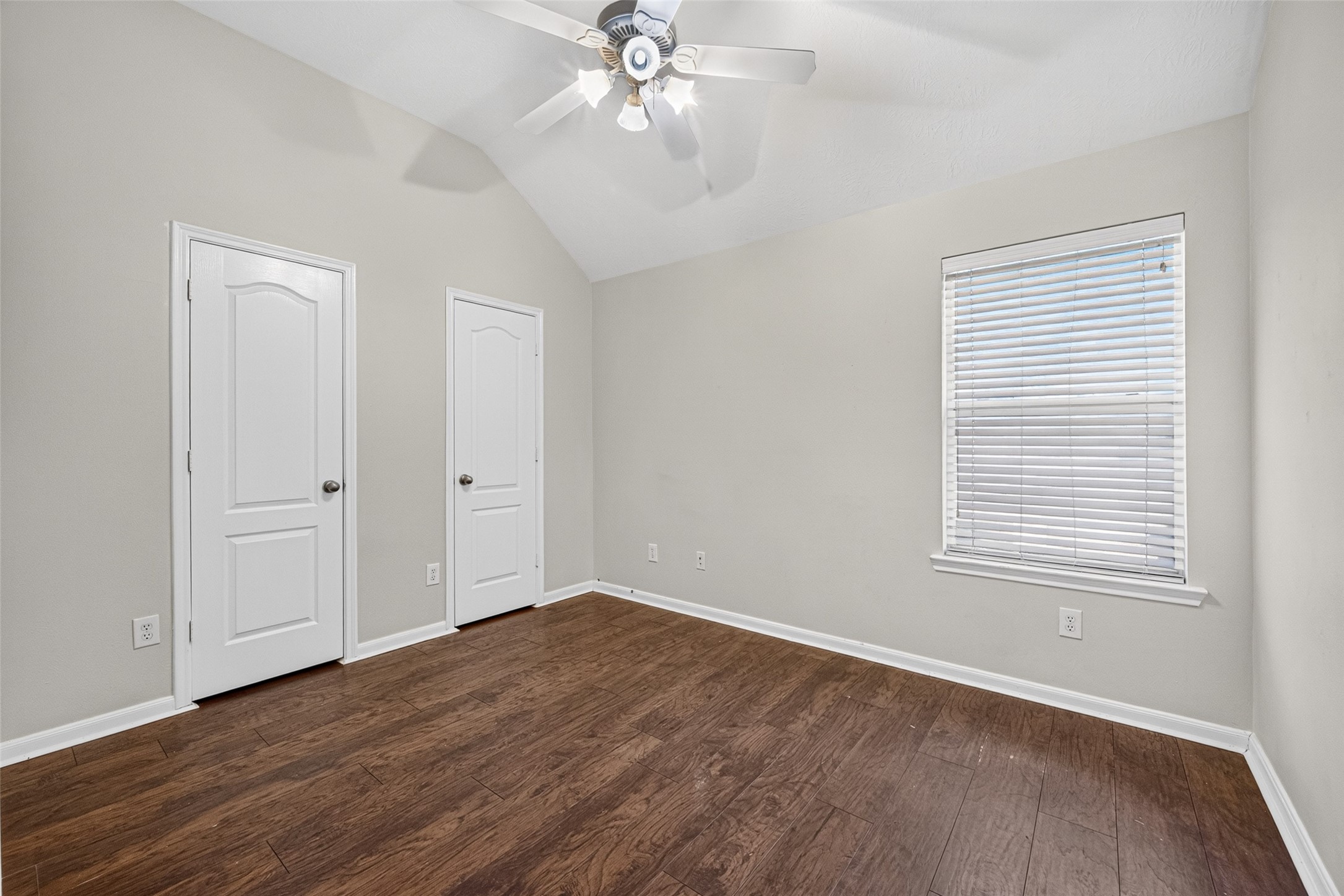 17303 Scotts Bluff Court Property Photo 34