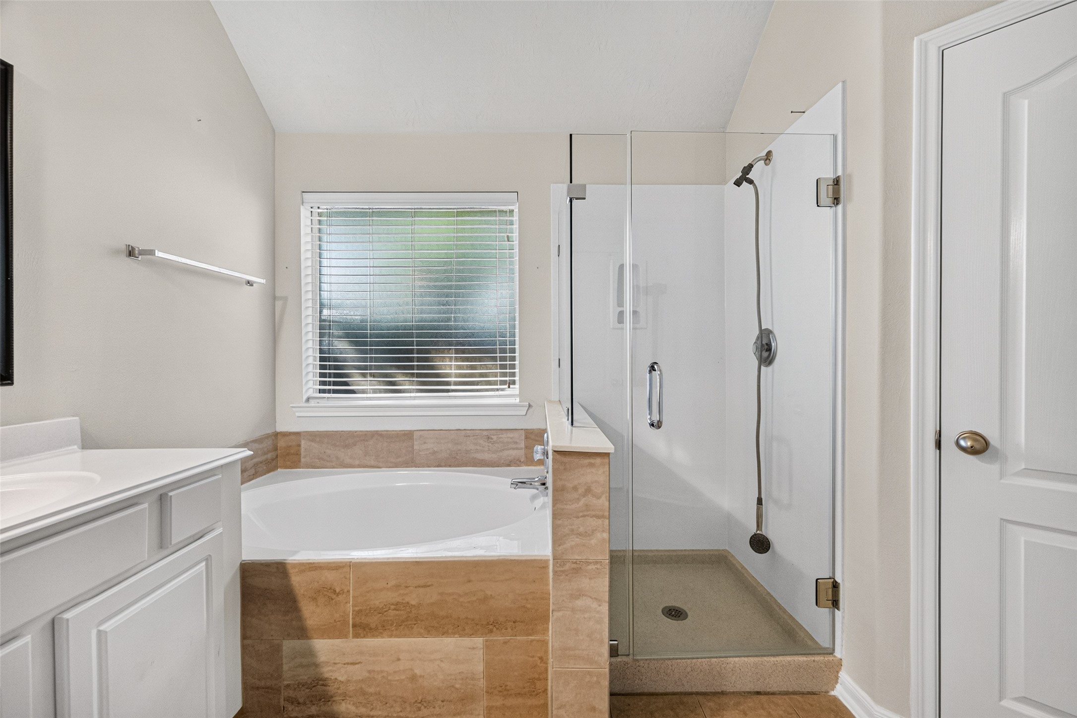 17303 Scotts Bluff Court Property Photo 40