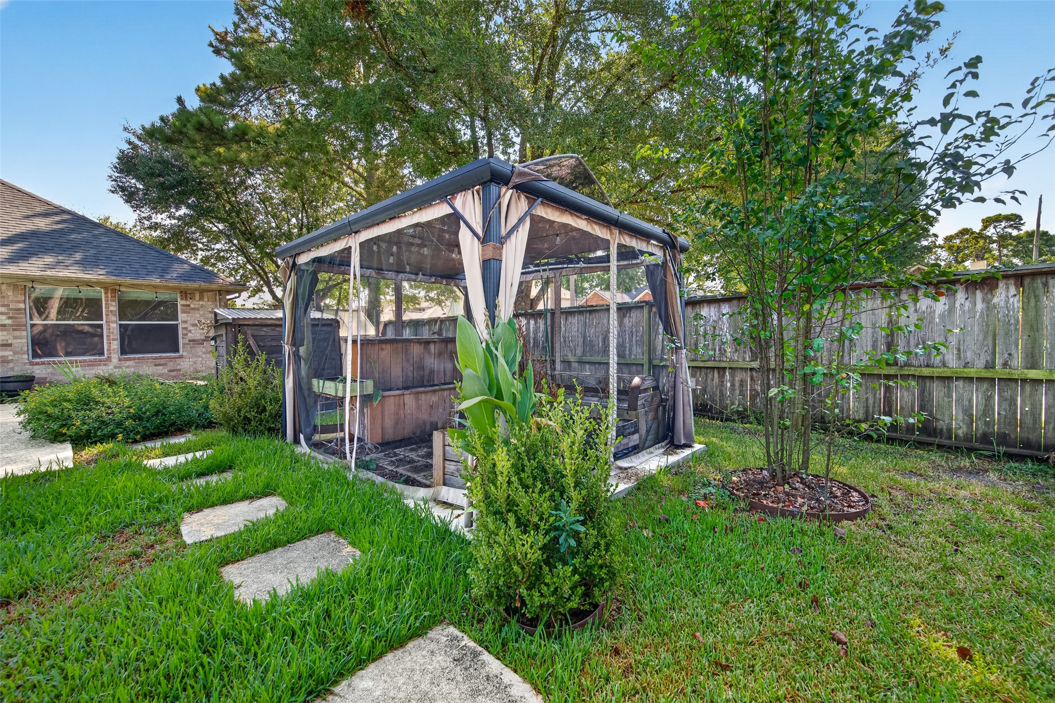 17303 Scotts Bluff Court Property Photo 46
