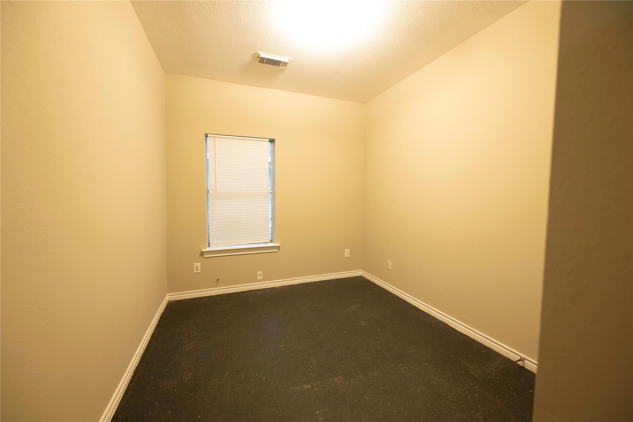 9819 Alcanterra Drive Property Photo 14
