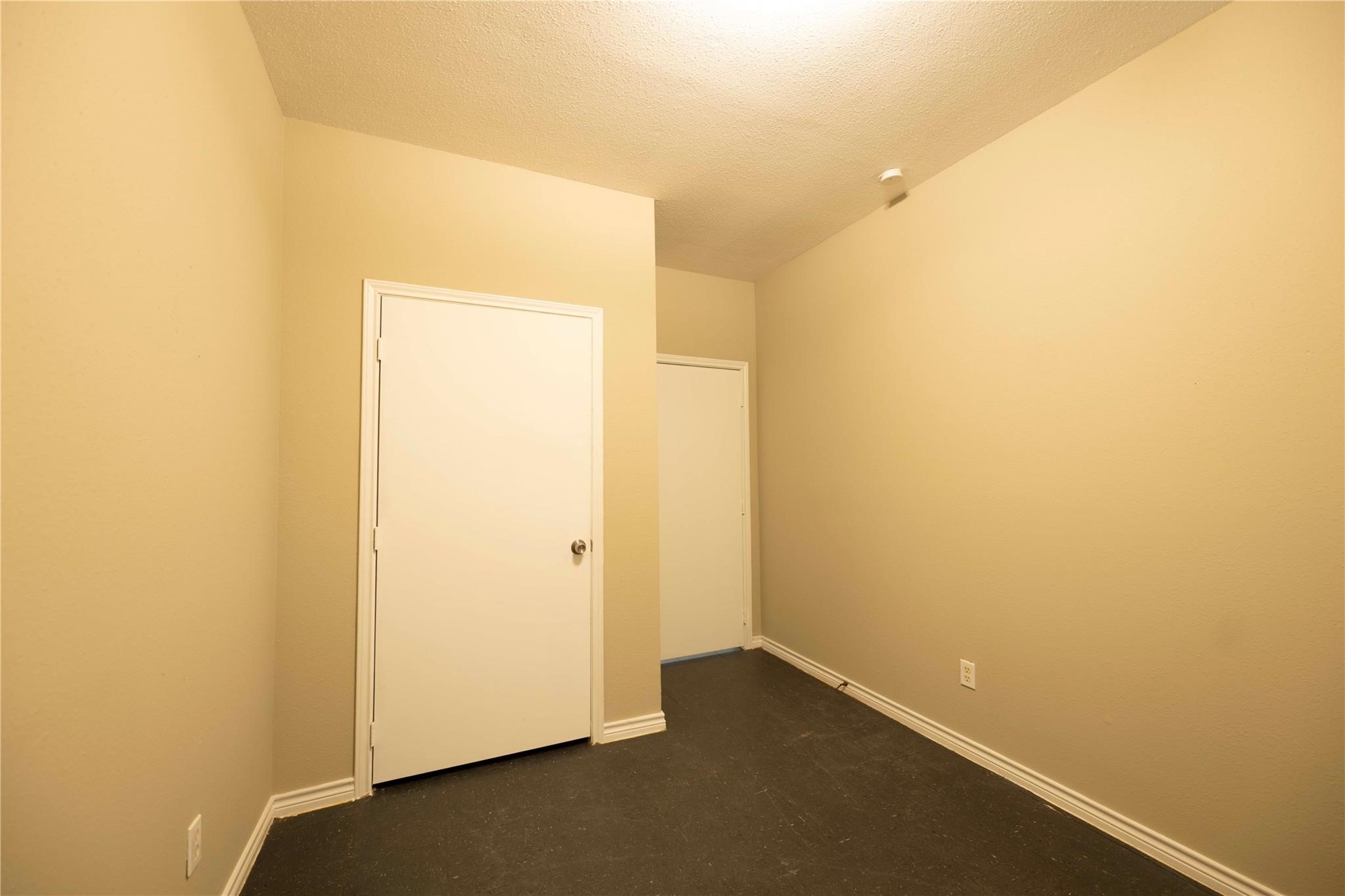 9819 Alcanterra Drive Property Photo 15