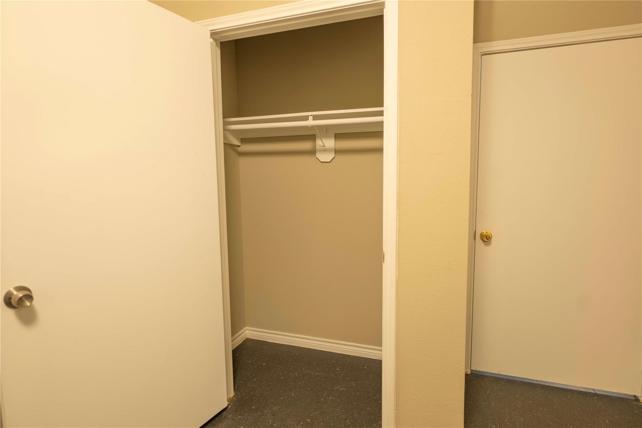 9819 Alcanterra Drive Property Photo 17