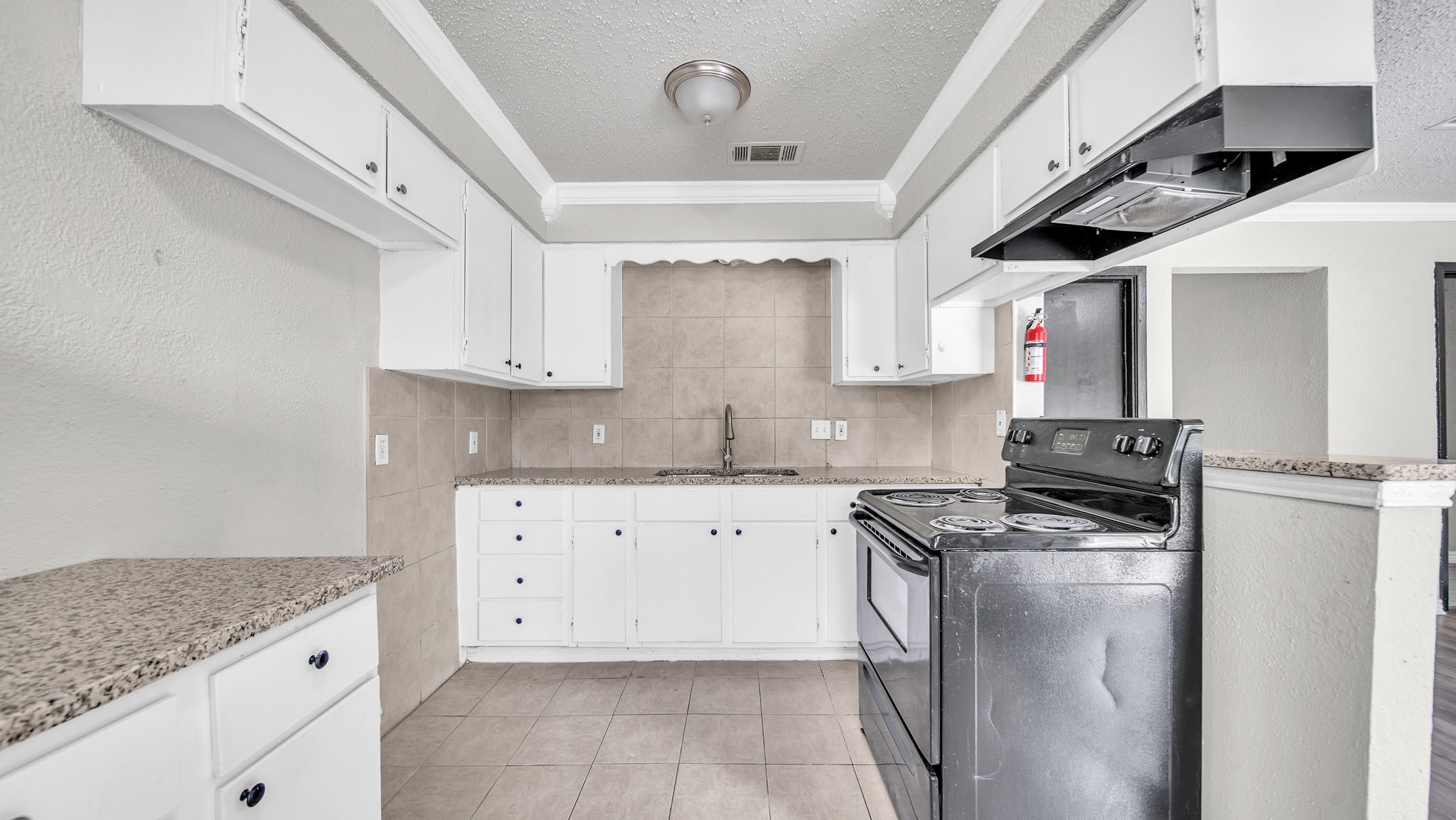 10902 Jutland Road Property Photo 3