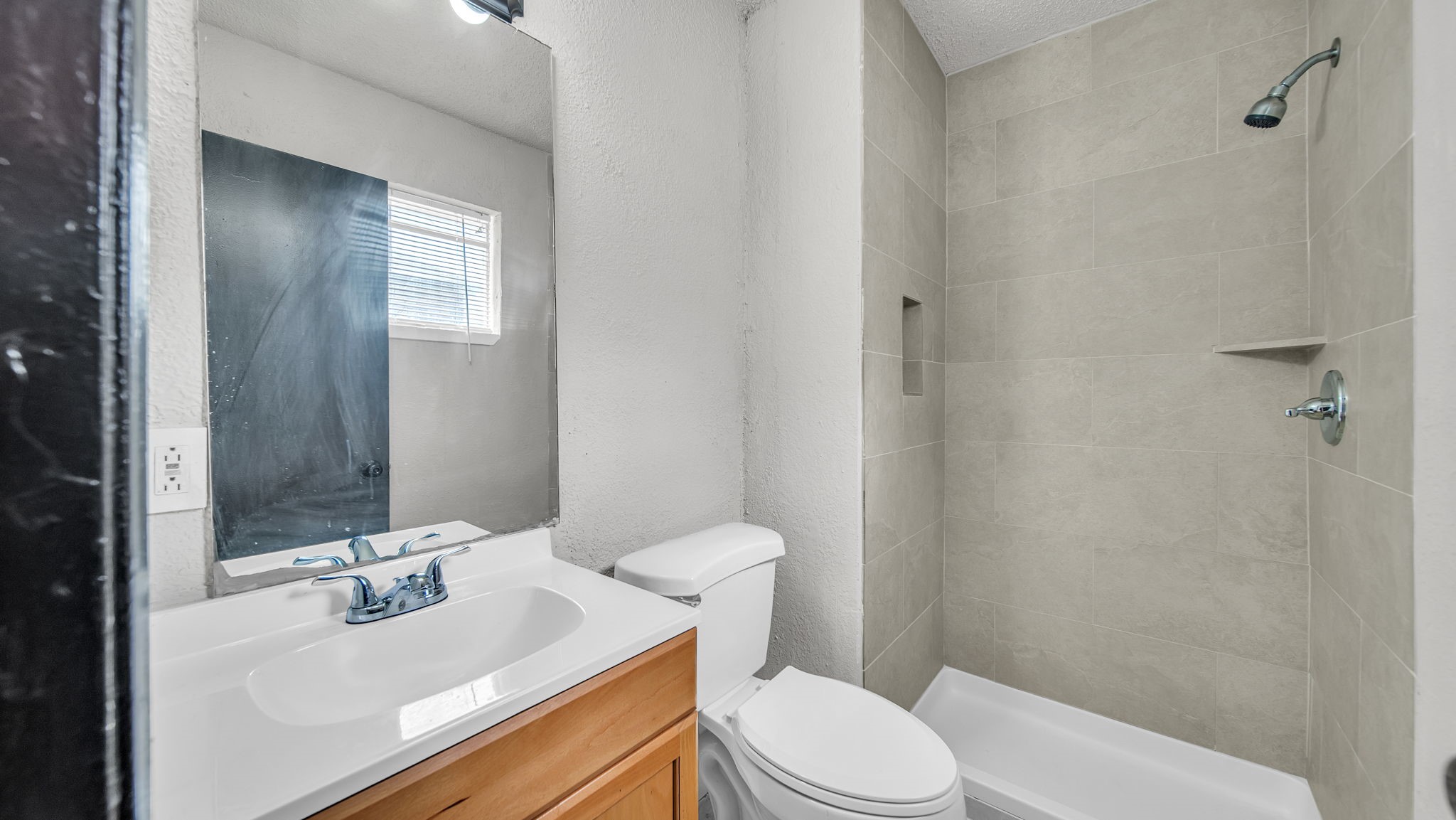 10902 Jutland Road Property Photo 5