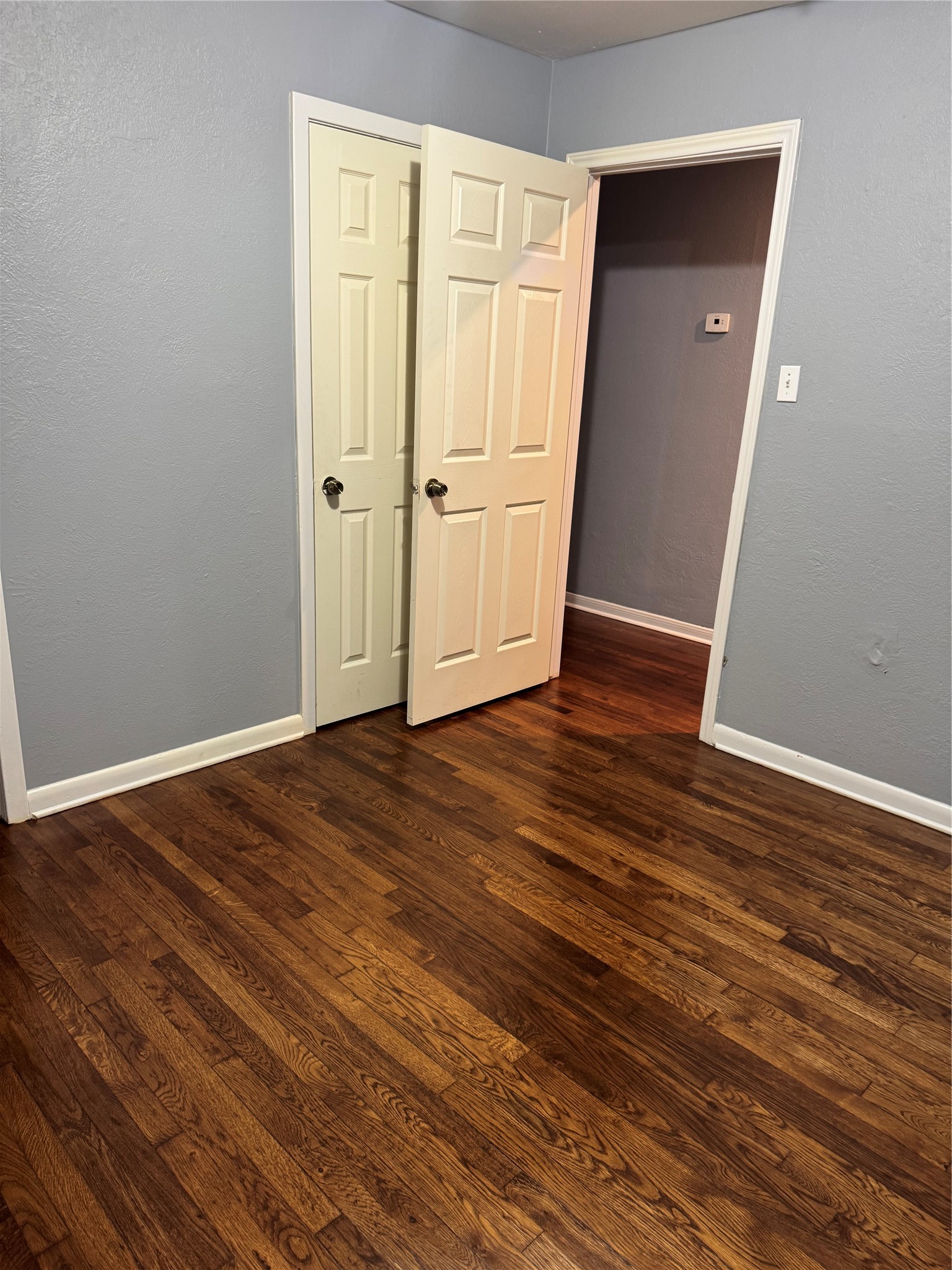 821 Cloverleaf Street Property Photo 6