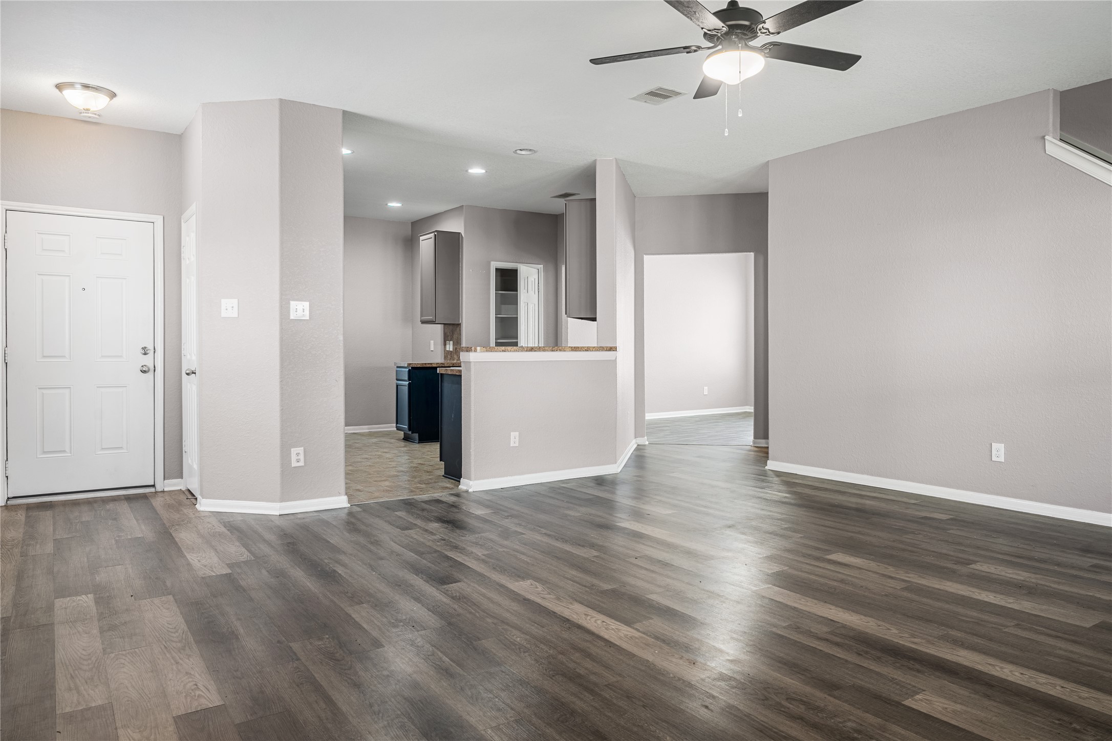 18922 Windy Stone Drive Property Photo 6