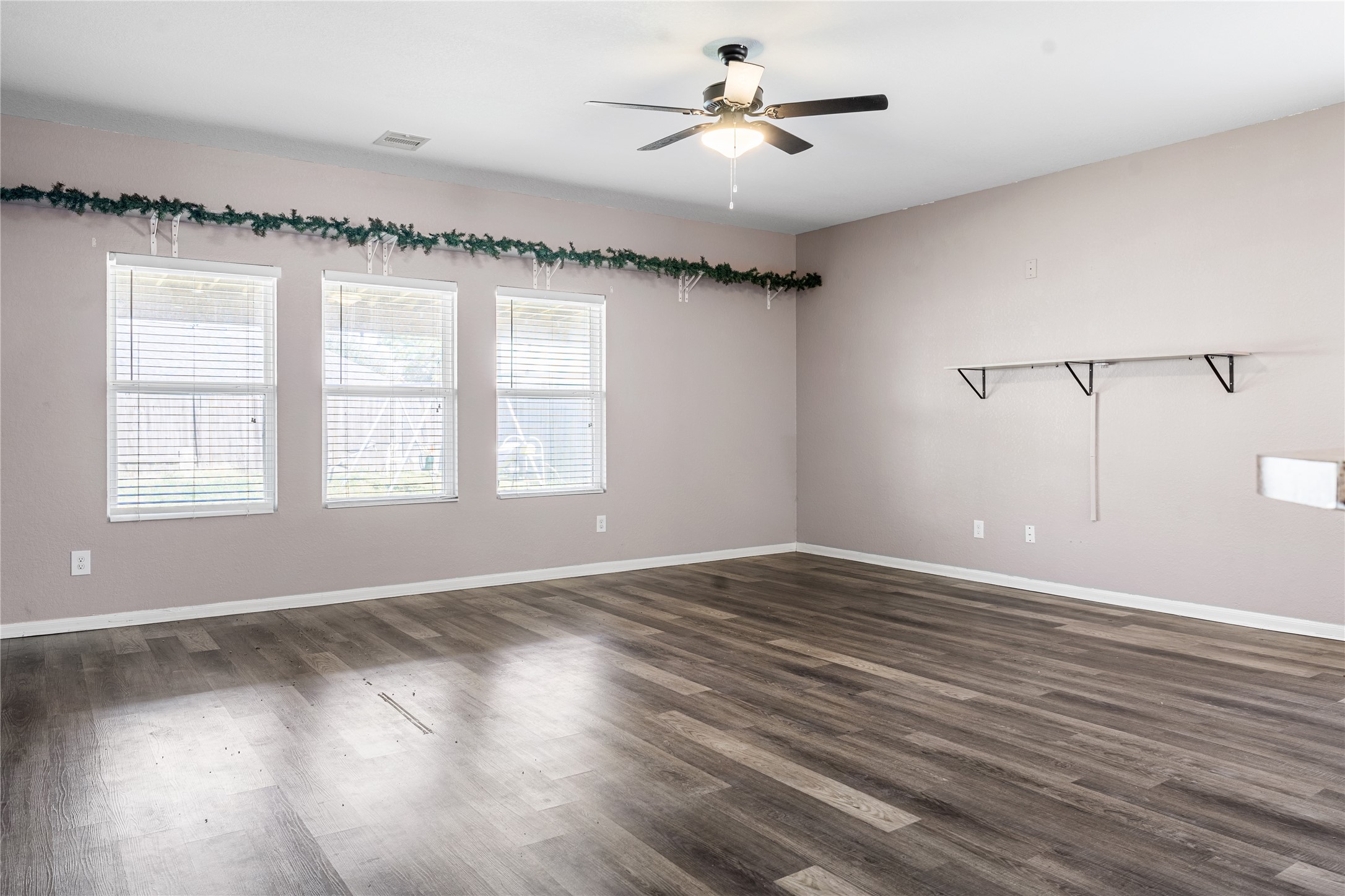 18922 Windy Stone Drive Property Photo 7