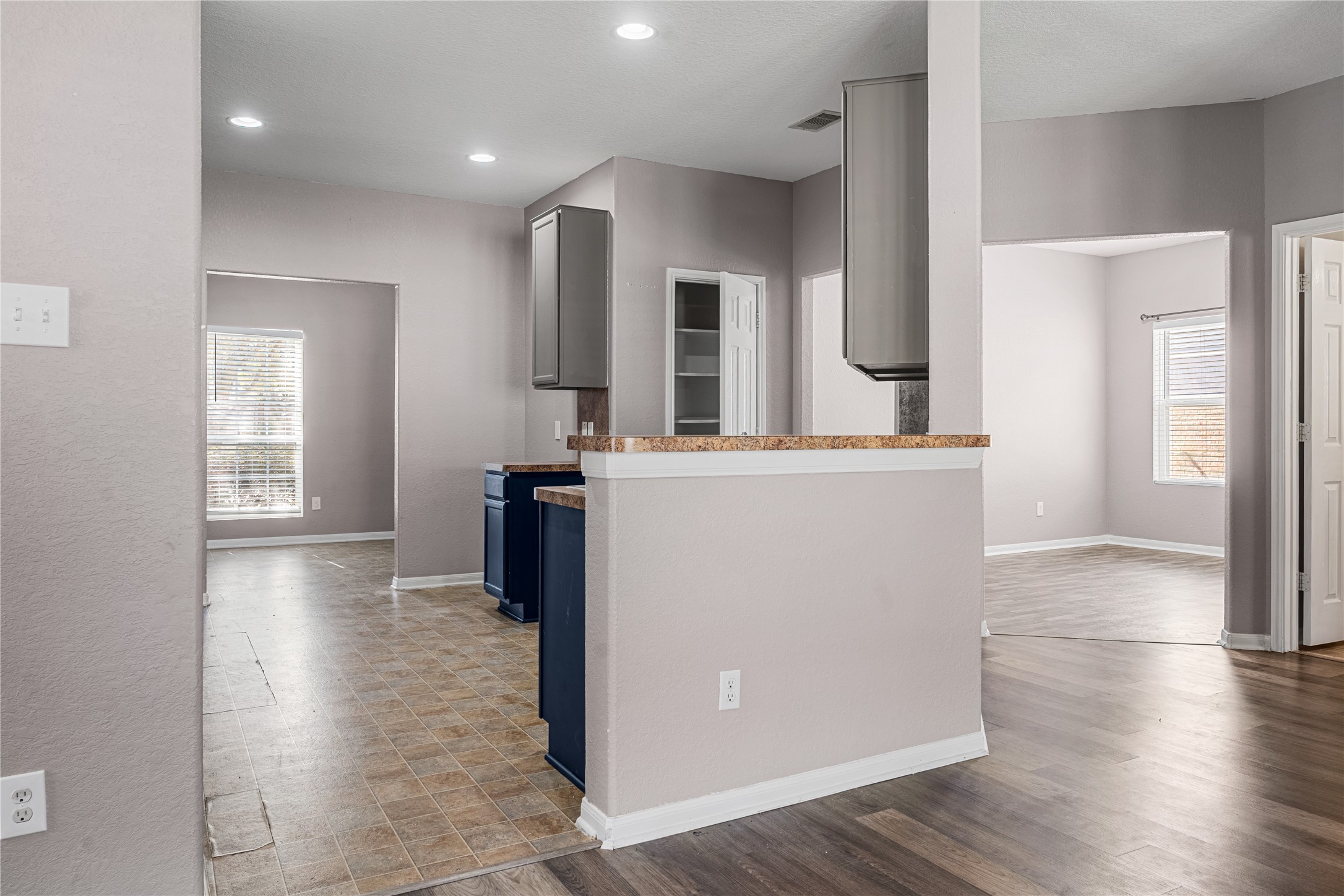 18922 Windy Stone Drive Property Photo 8