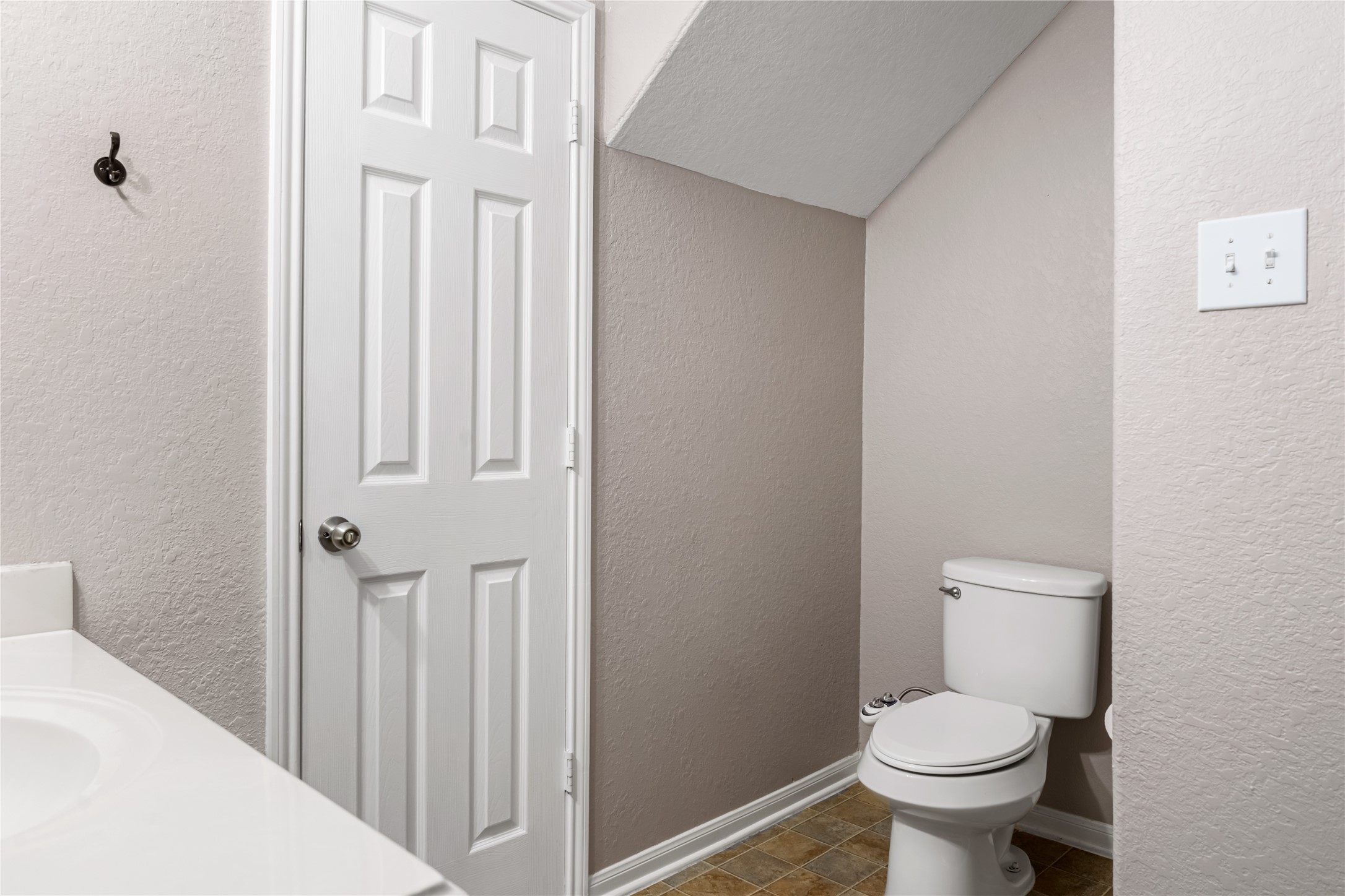 18922 Windy Stone Drive Property Photo 15