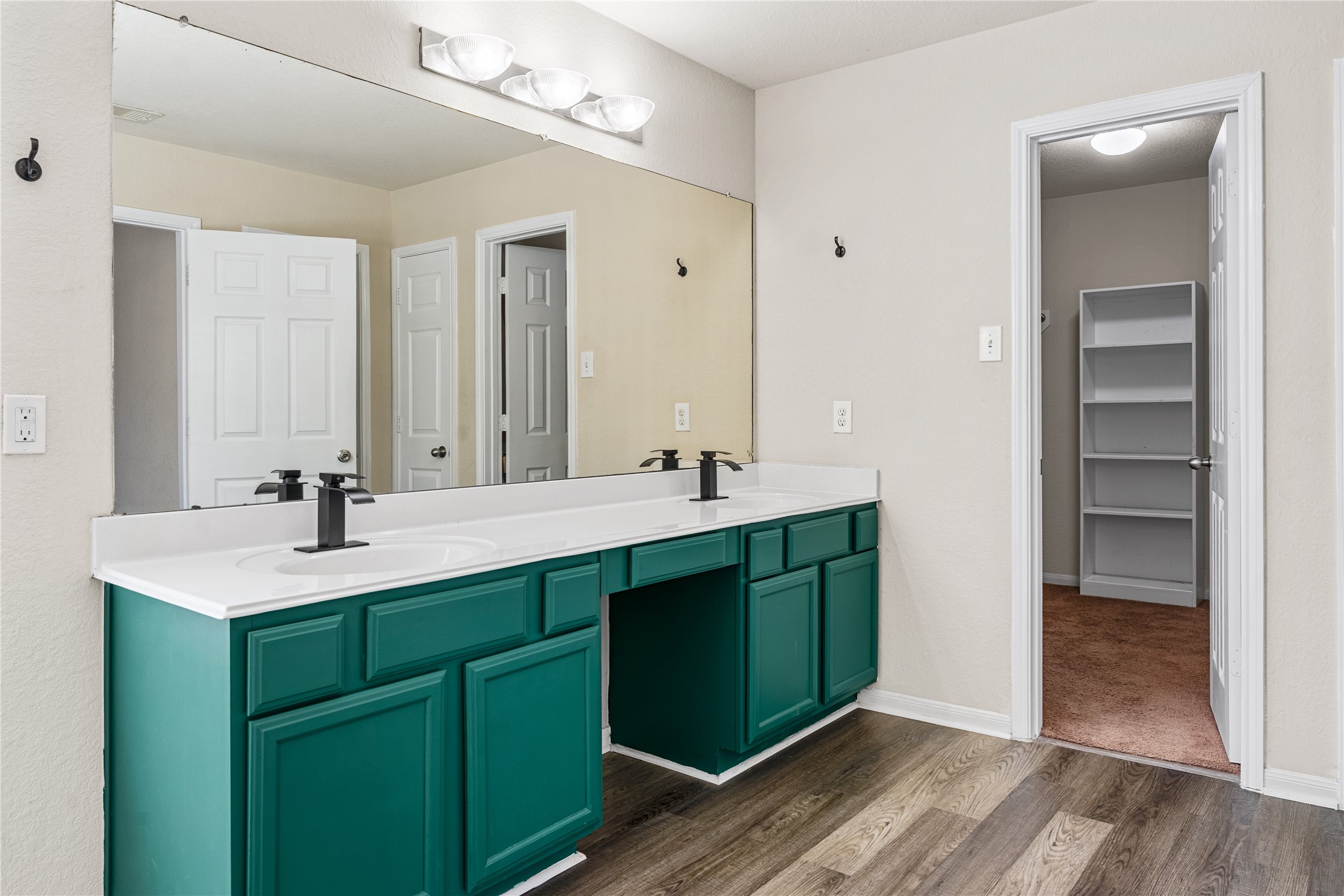 18922 Windy Stone Drive Property Photo 27
