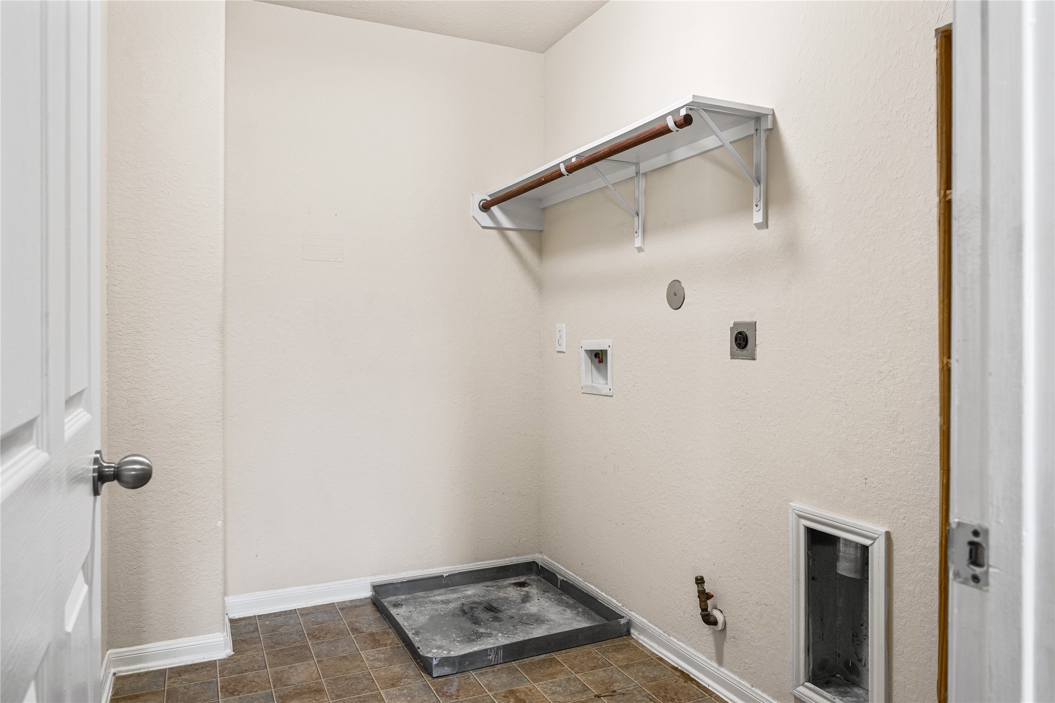 18922 Windy Stone Drive Property Photo 38