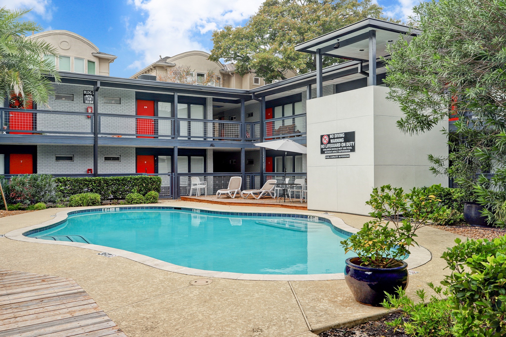 1501 Hyde Park Boulevard 23 Property Photo 1
