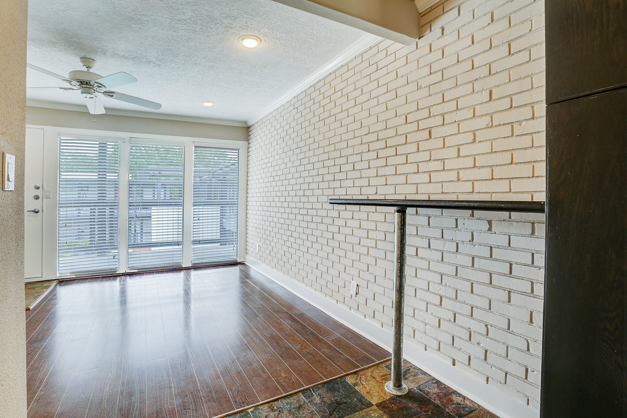 1501 Hyde Park Boulevard 23 Property Photo 11