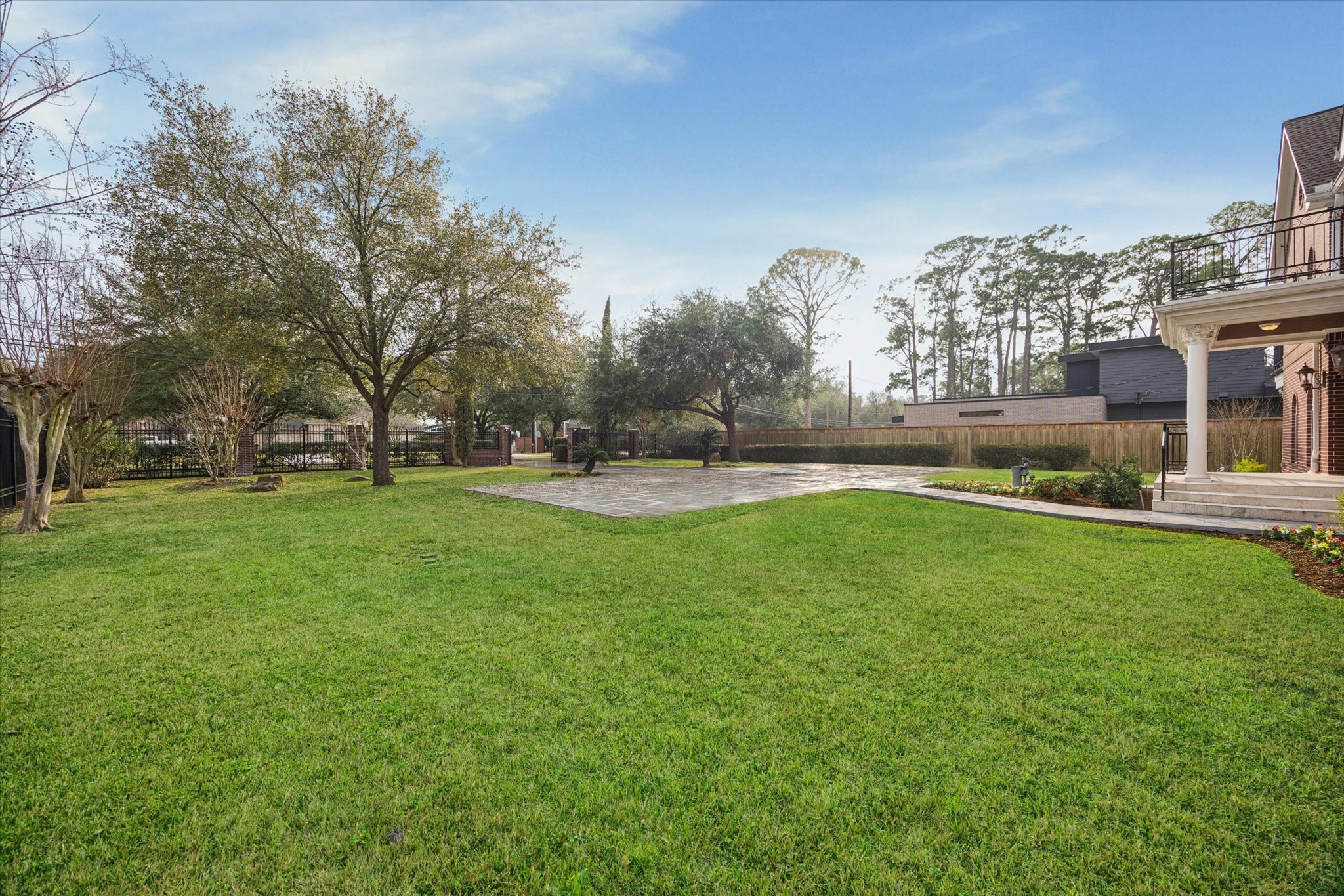 9206 Westview Drive Property Photo 4