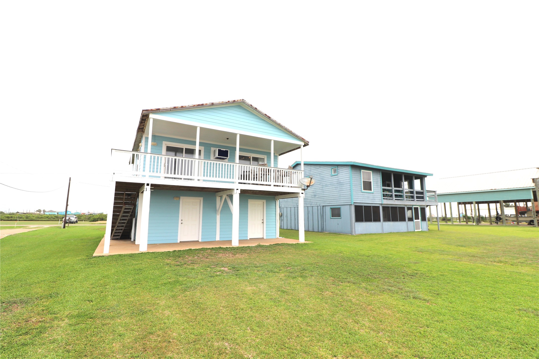 1771 Private Road 675 Property Photo 2