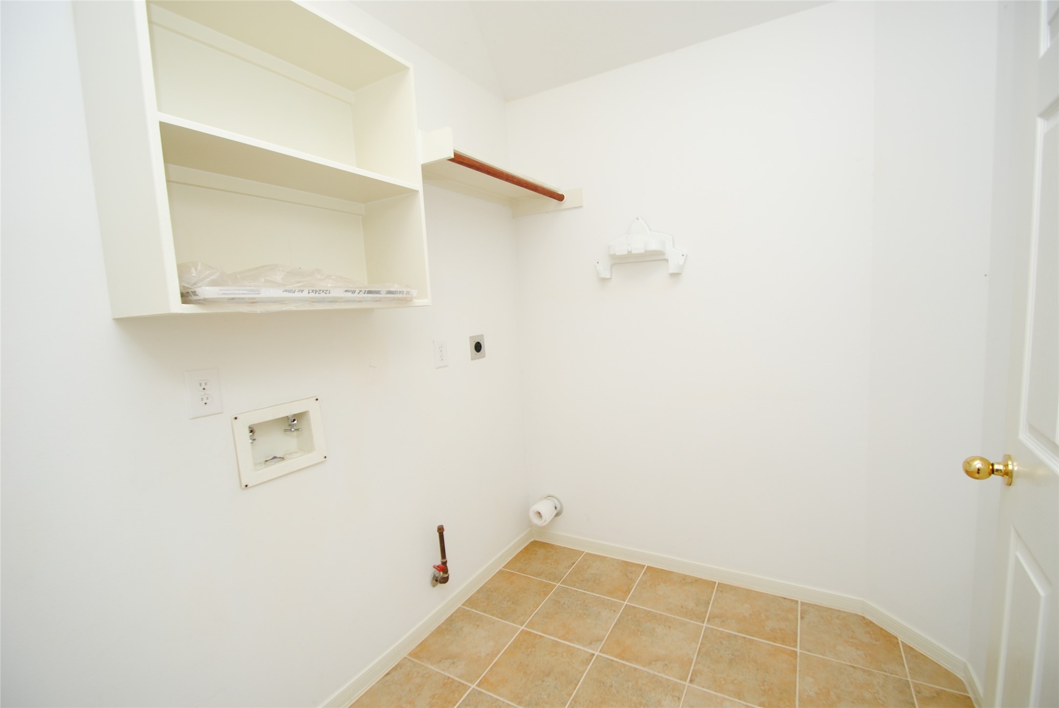 910 Allisa Street Property Photo 18