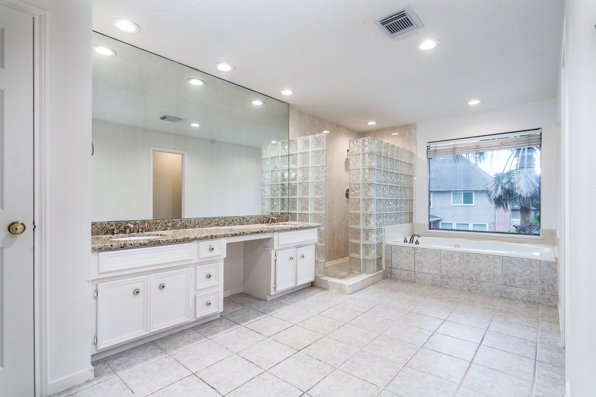 14207 Vista Mar Circle Property Photo 12
