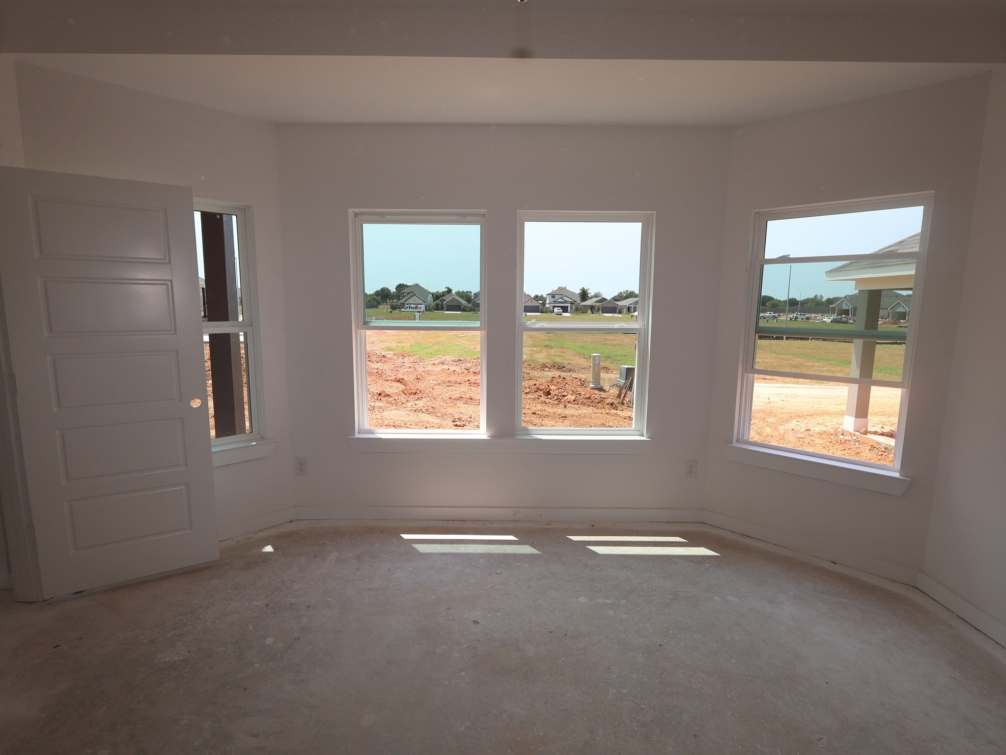 32531 Midsummer Drive Property Photo 3