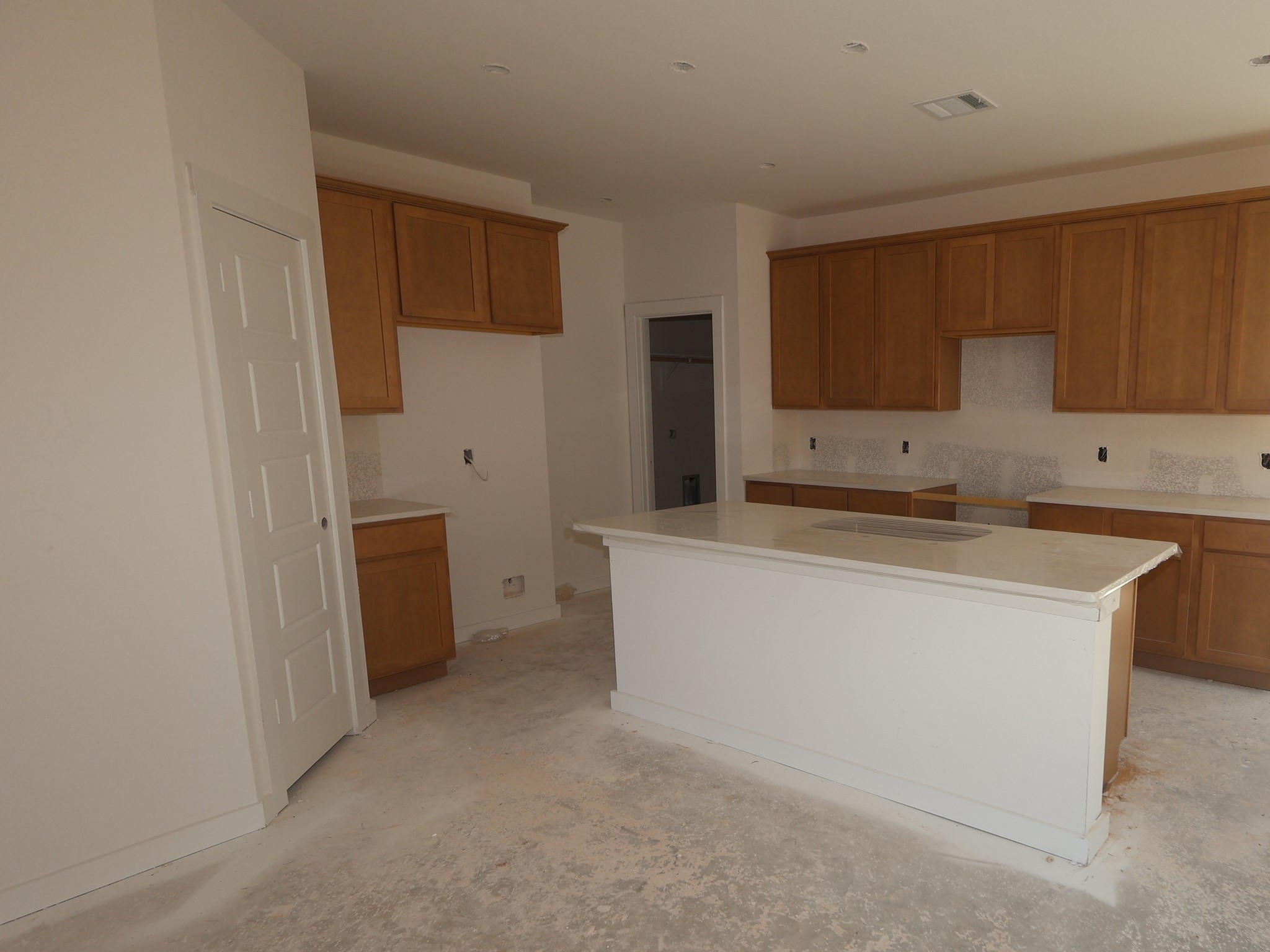 32531 Midsummer Drive Property Photo 4