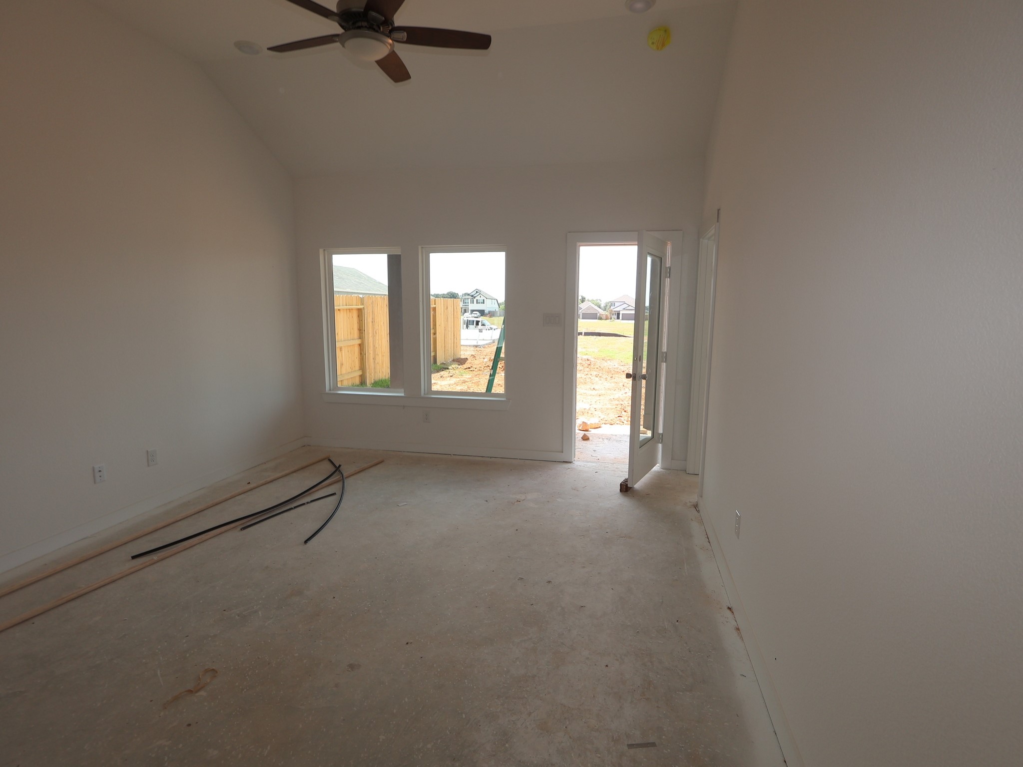 32531 Midsummer Drive Property Photo 7