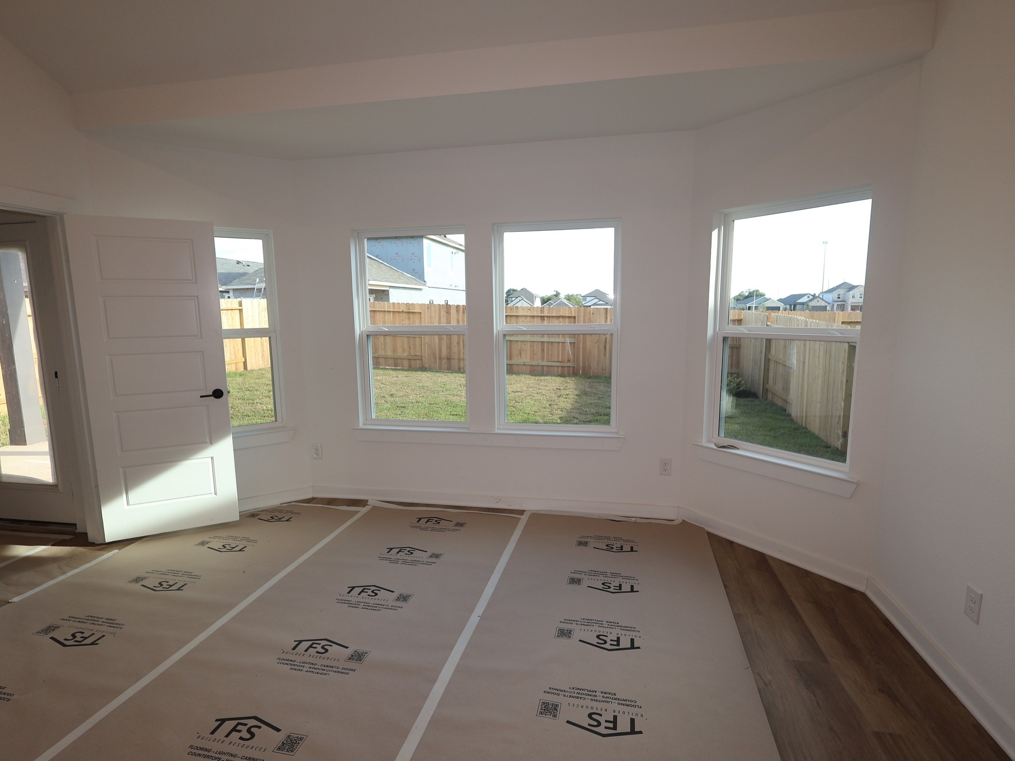 32531 Midsummer Drive Property Photo 7