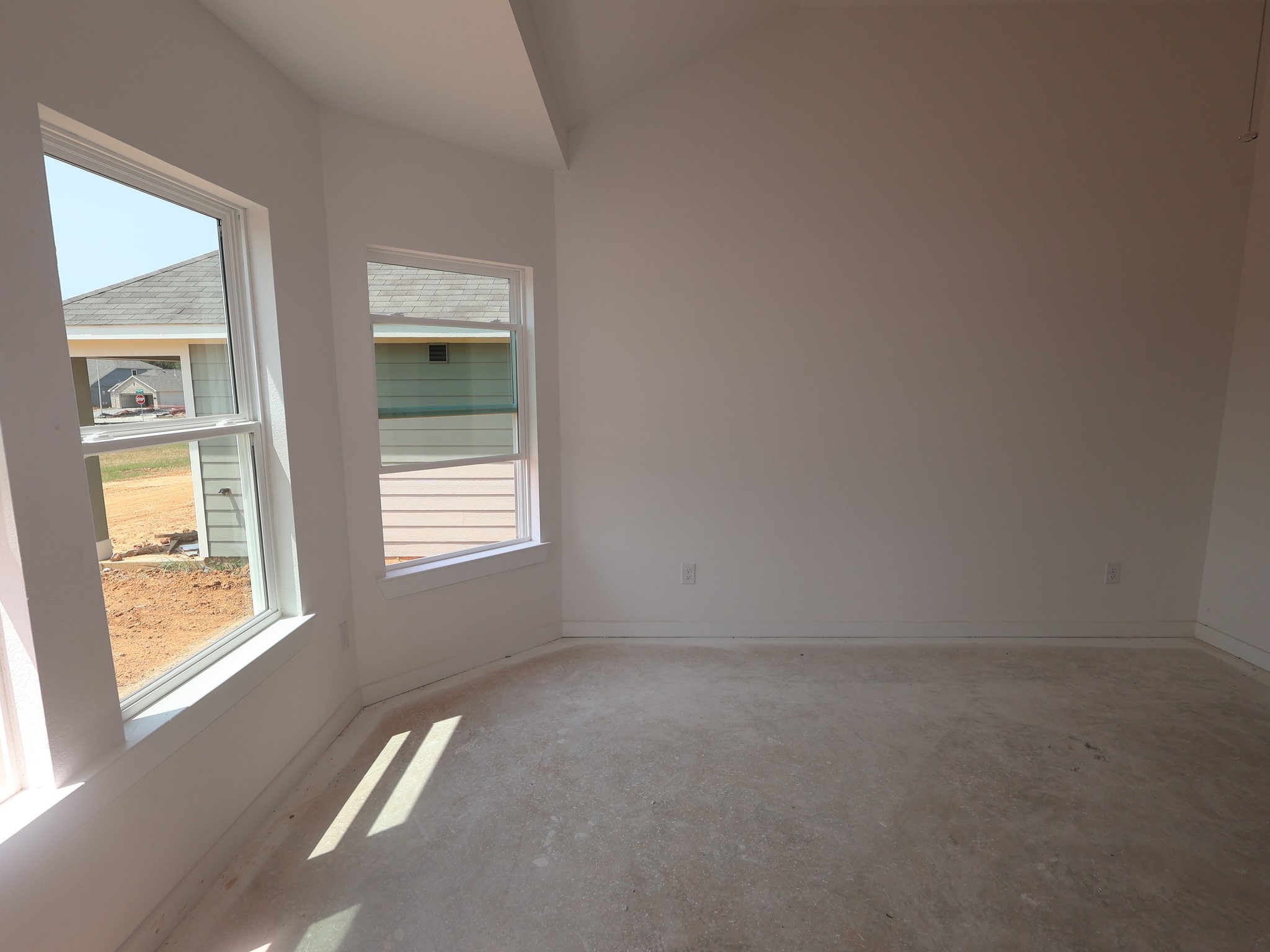 32531 Midsummer Drive Property Photo 8