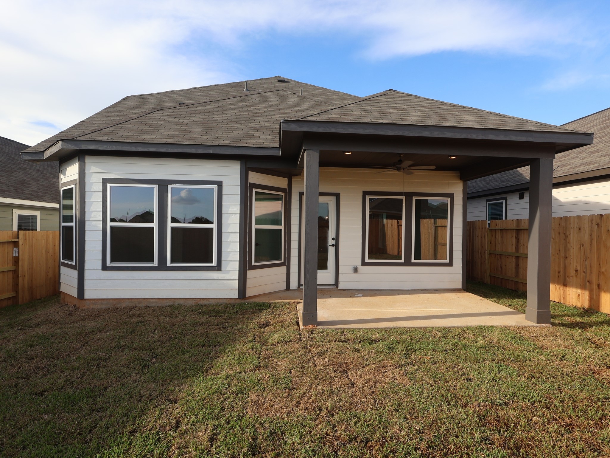 32531 Midsummer Drive Property Photo 15