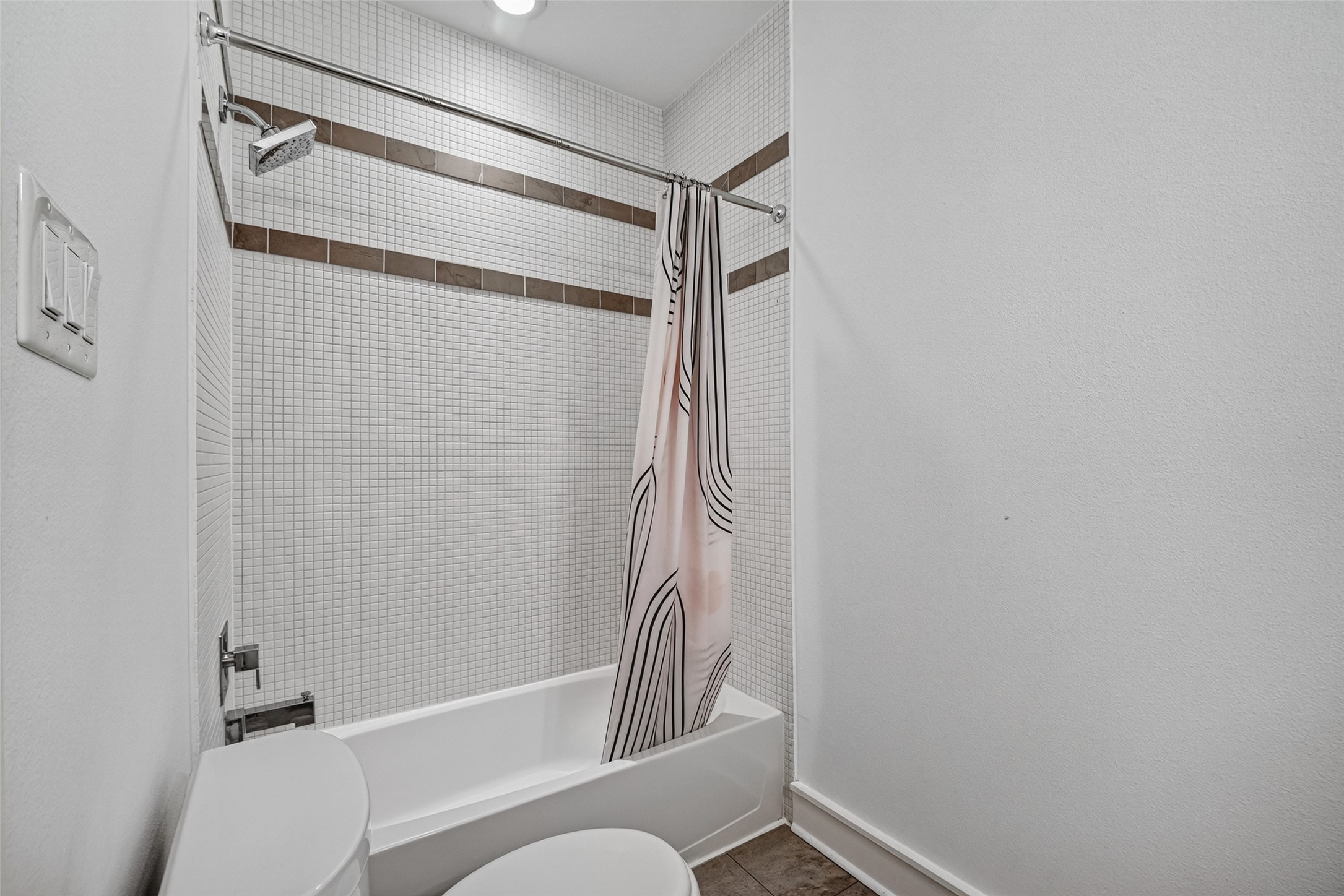 1201 Peveto Street Property Photo 33
