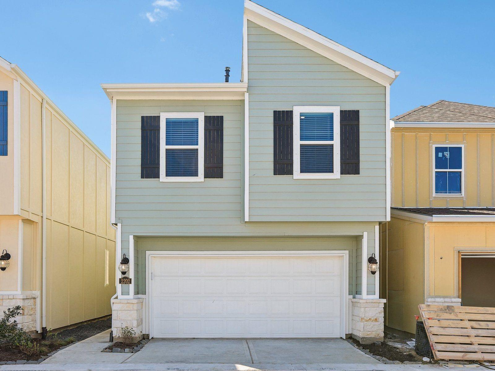 2202 Blue Heron Drive, Kemah Tx 77565 Property Photo 1