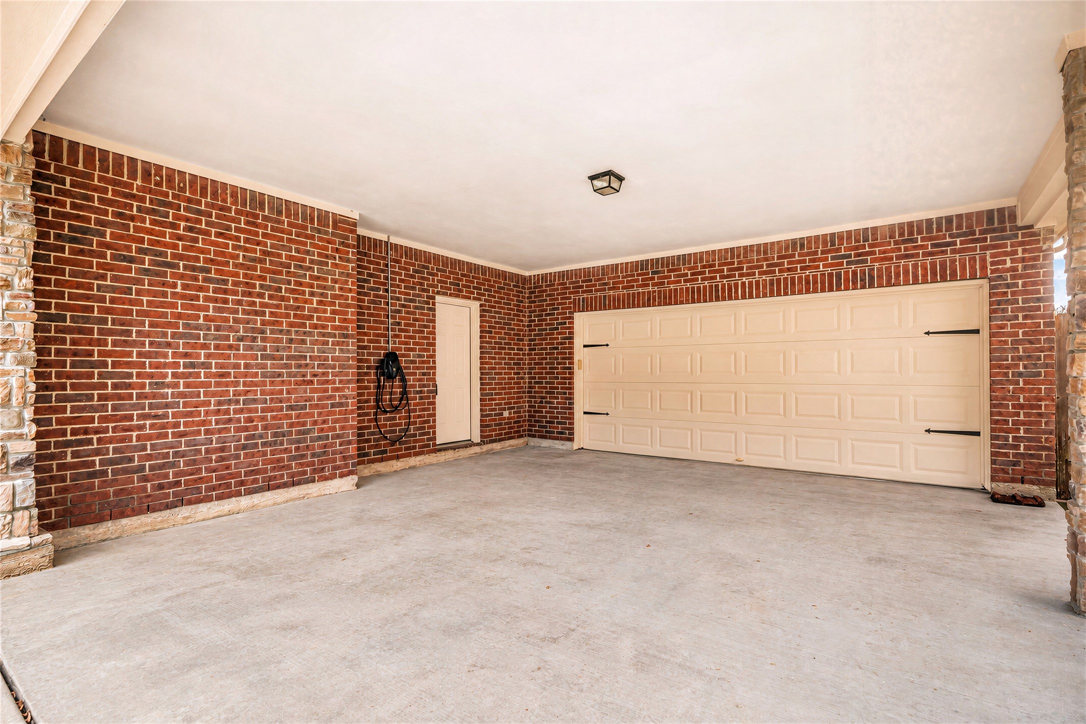 6130 Carlisle Lane Property Photo 44