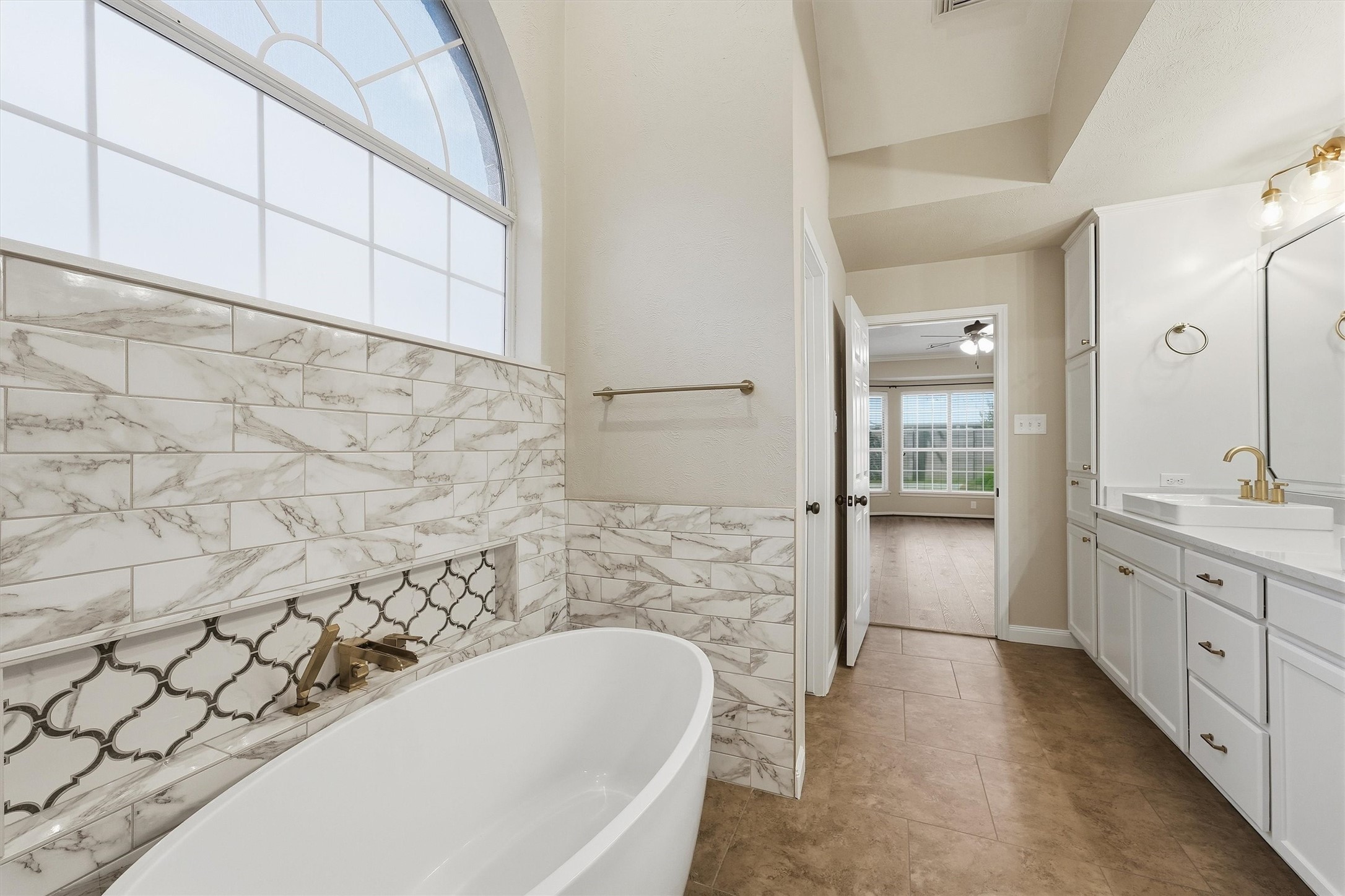 4307 Brook Shadow Drive Property Photo 9