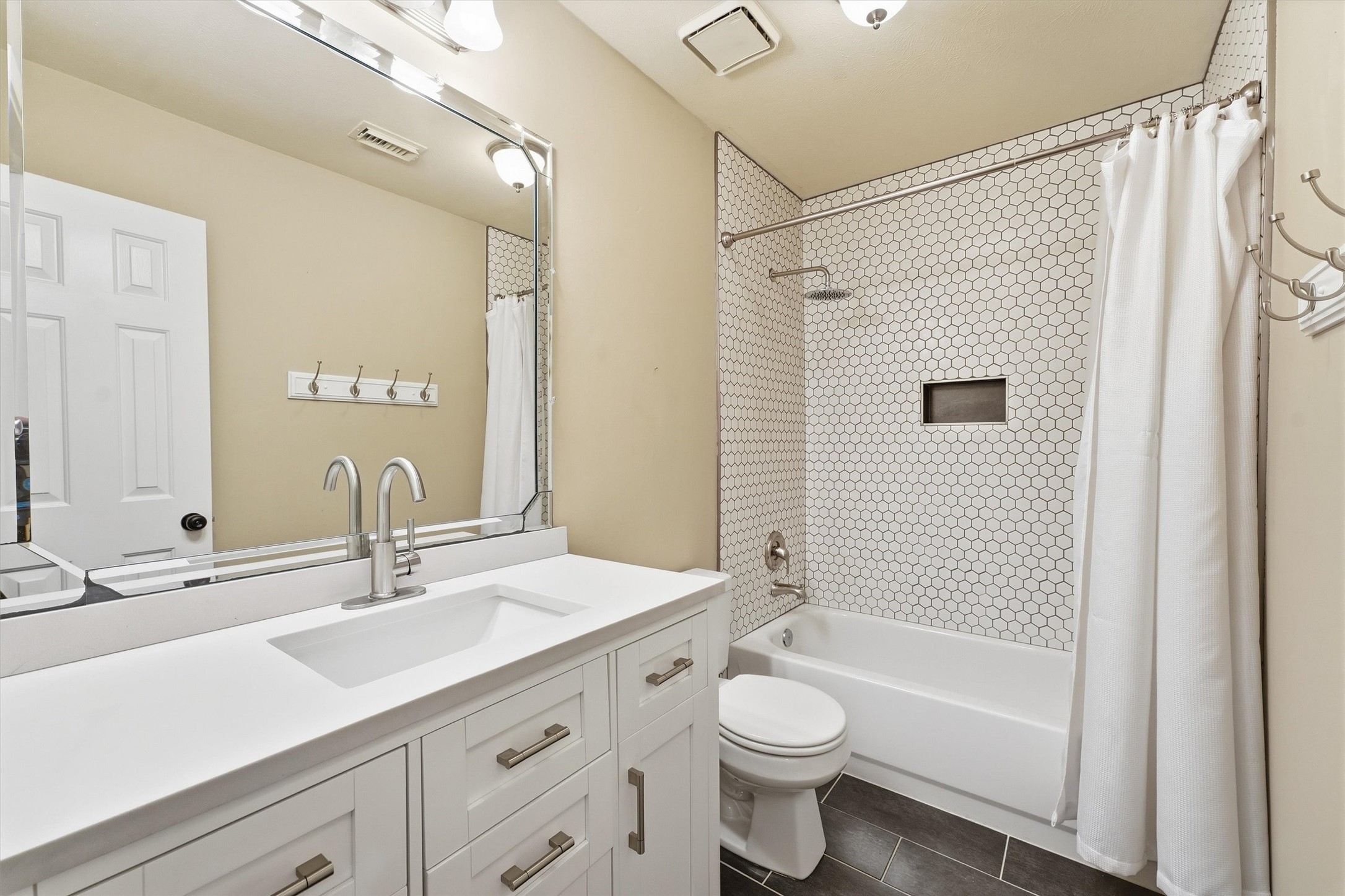 4307 Brook Shadow Drive Property Photo 25