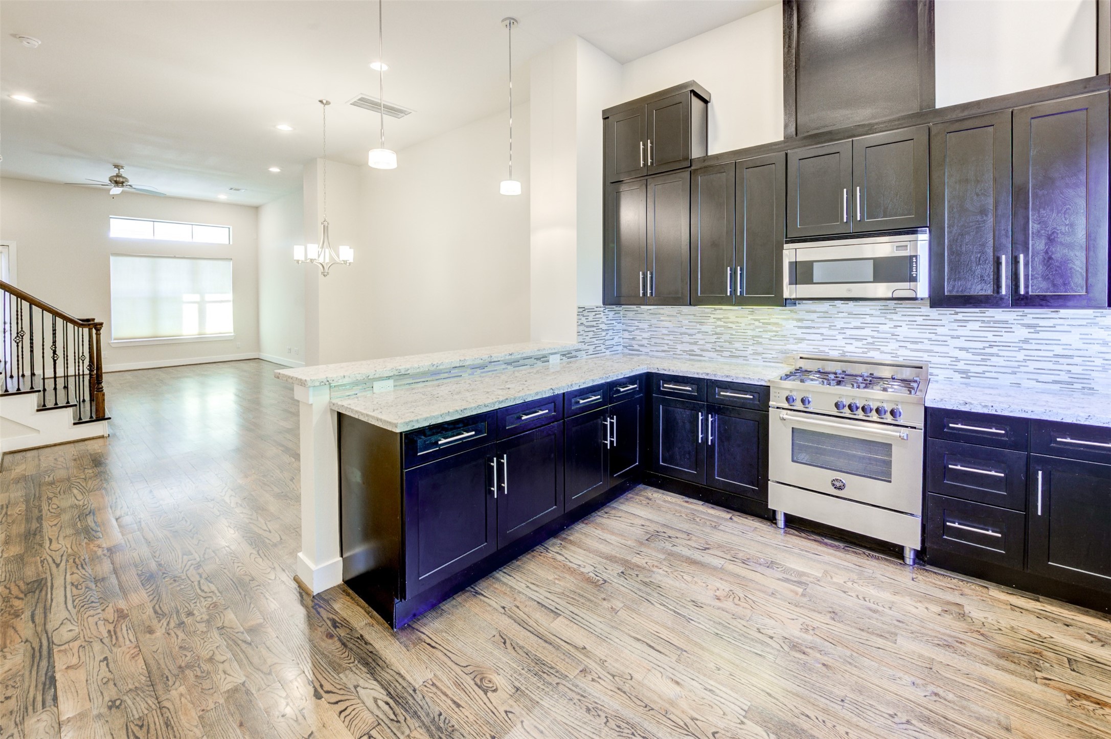 1222 W Dallas Street Property Photo 8
