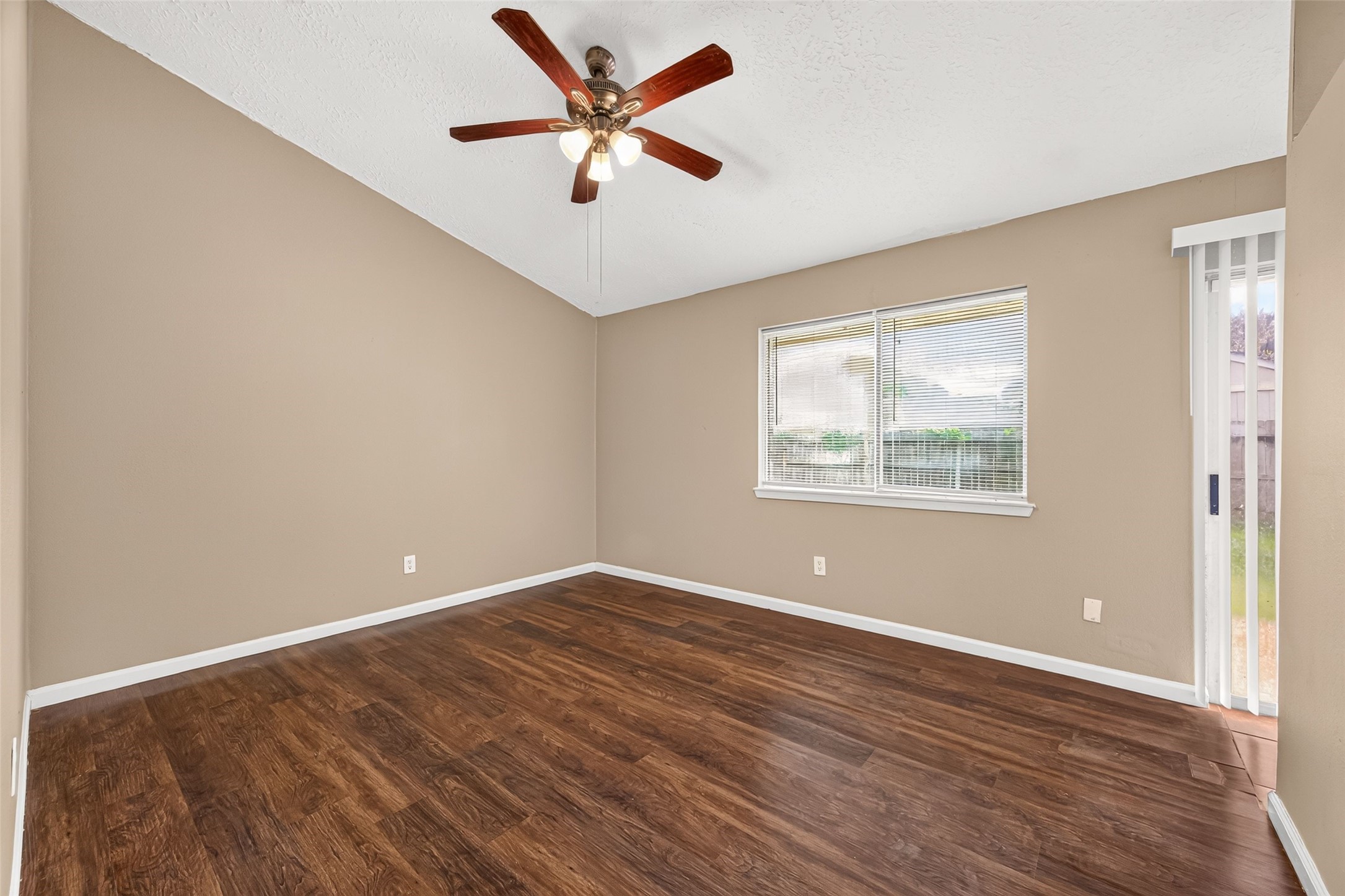 23514 Cimber Lane Property Photo 10