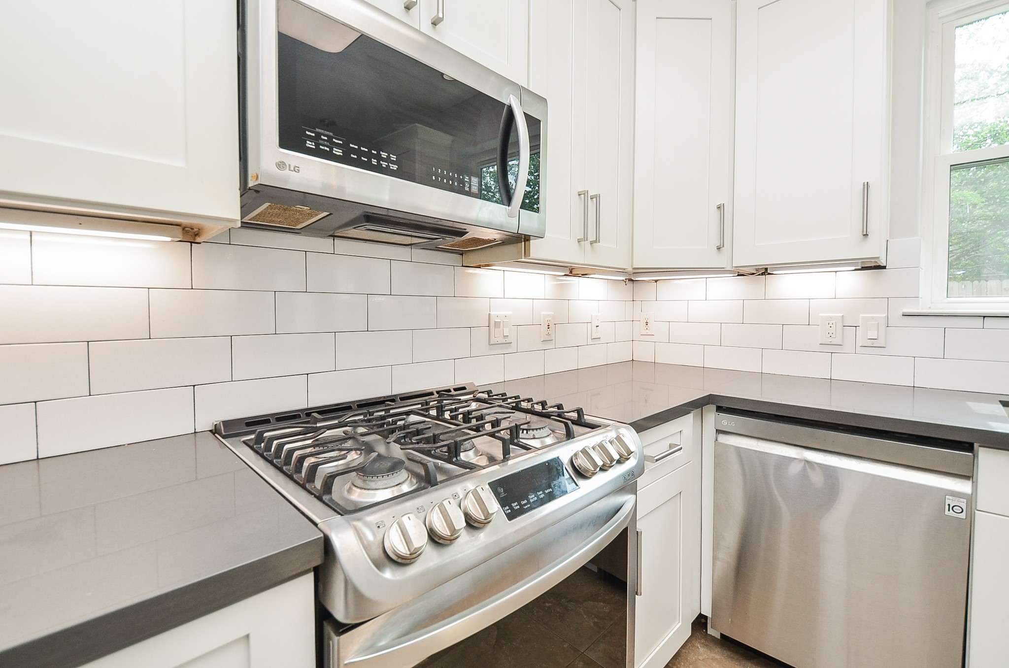 6211 Pebble Canyon Court Property Photo 14