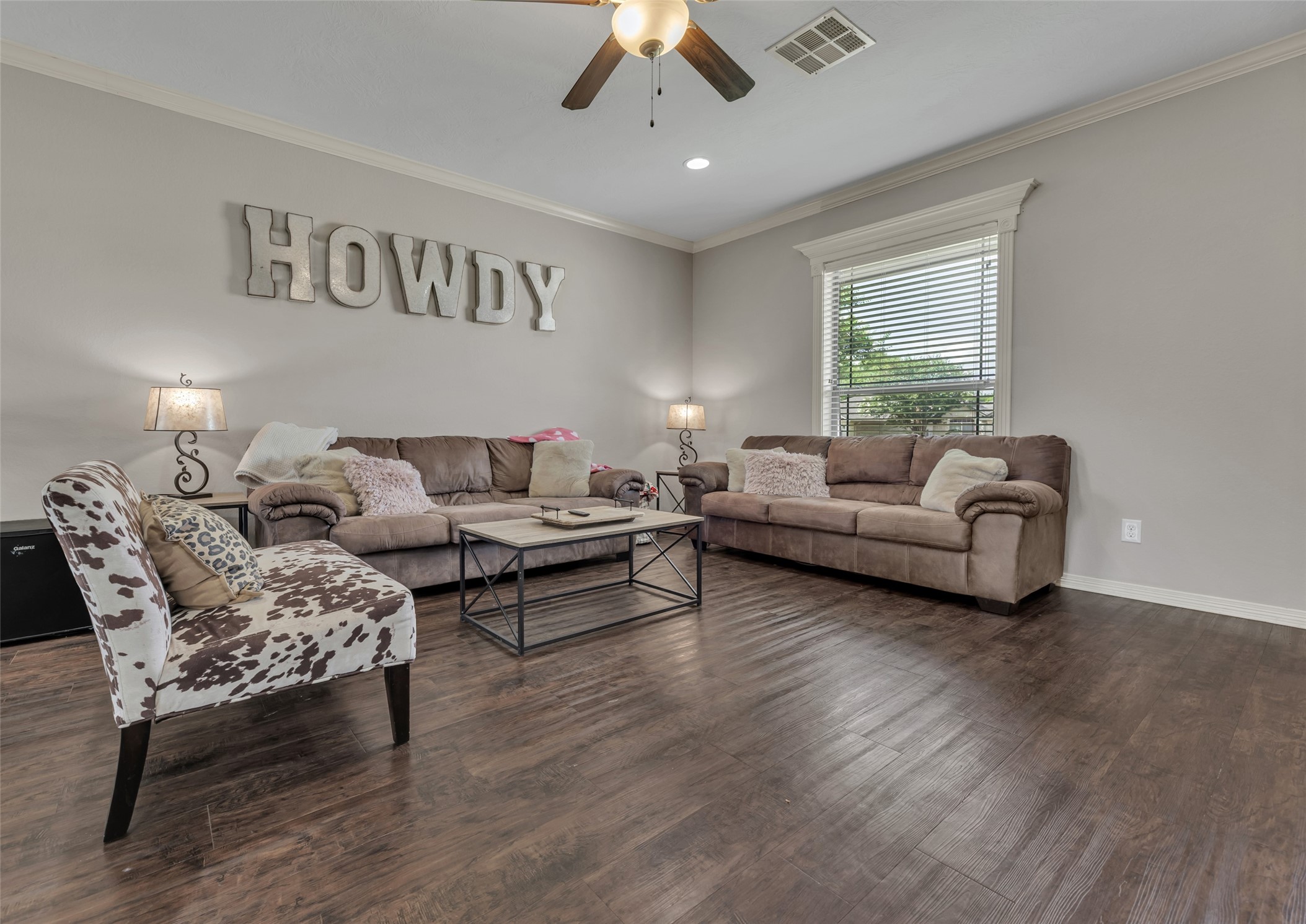 2827 Horseback Drive Property Photo 5
