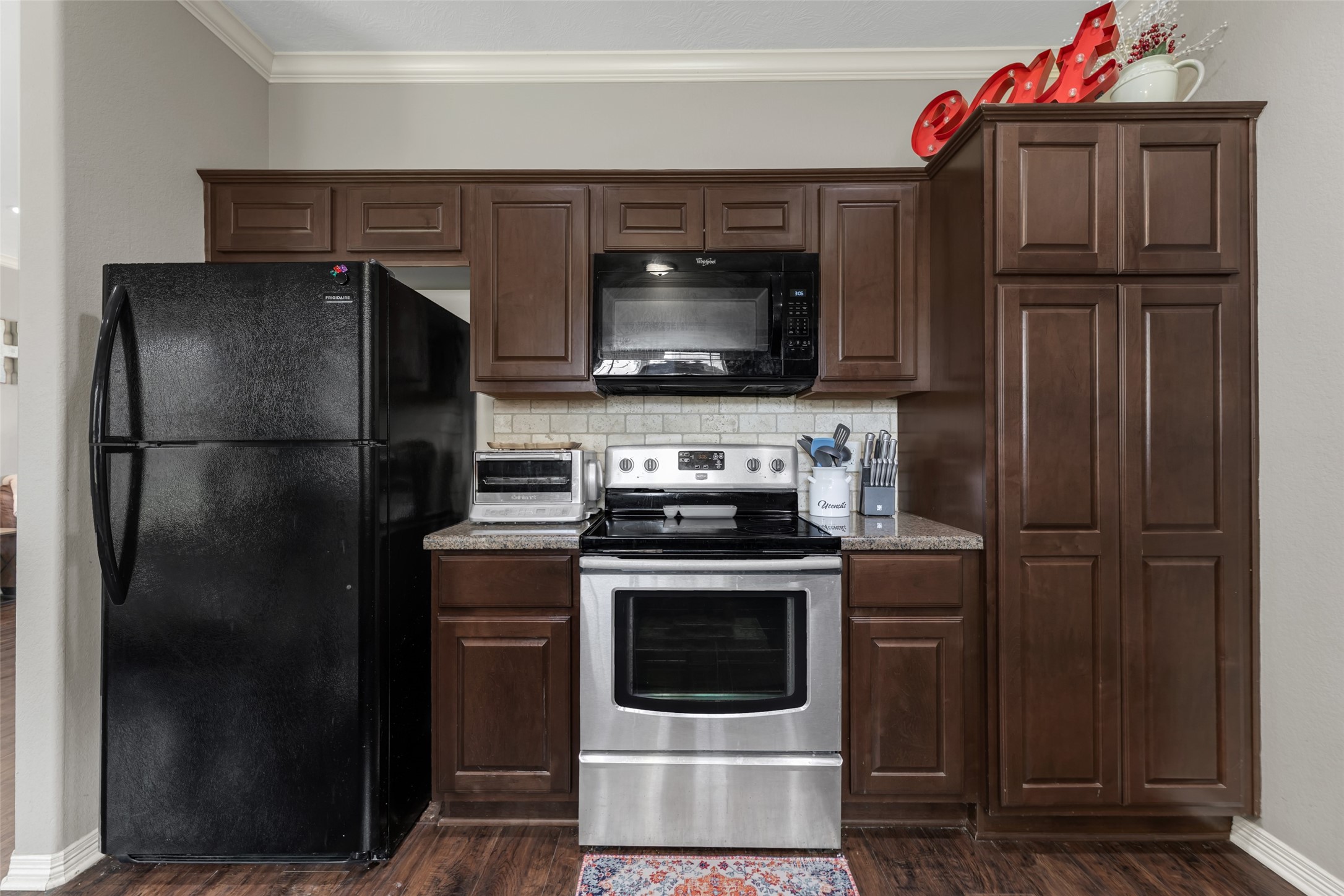 2827 Horseback Drive Property Photo 10