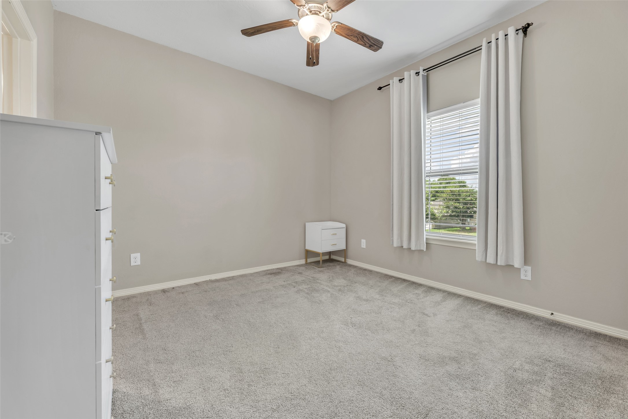 2827 Horseback Drive Property Photo 14